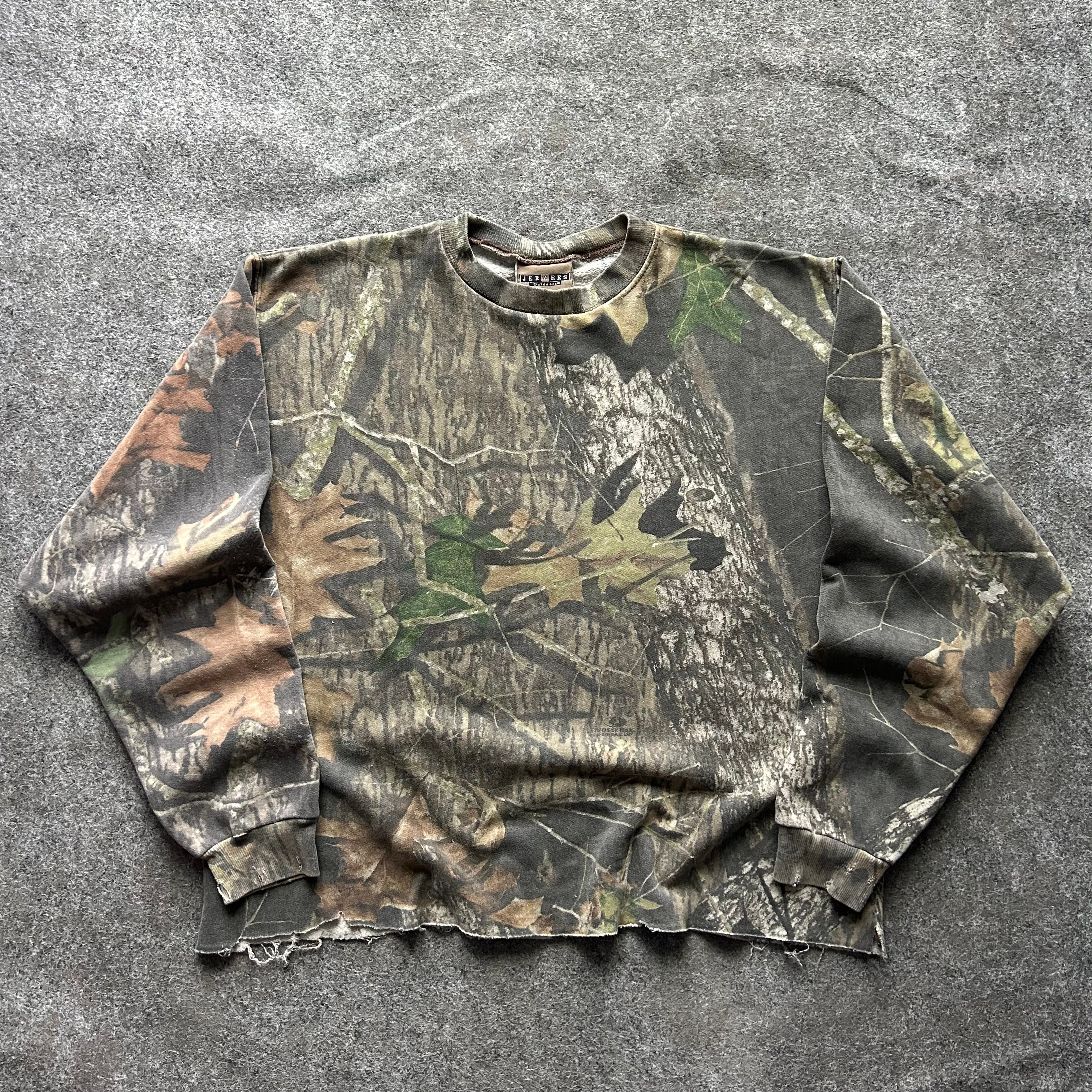 Vintage Camouflage Cropped Crewneck