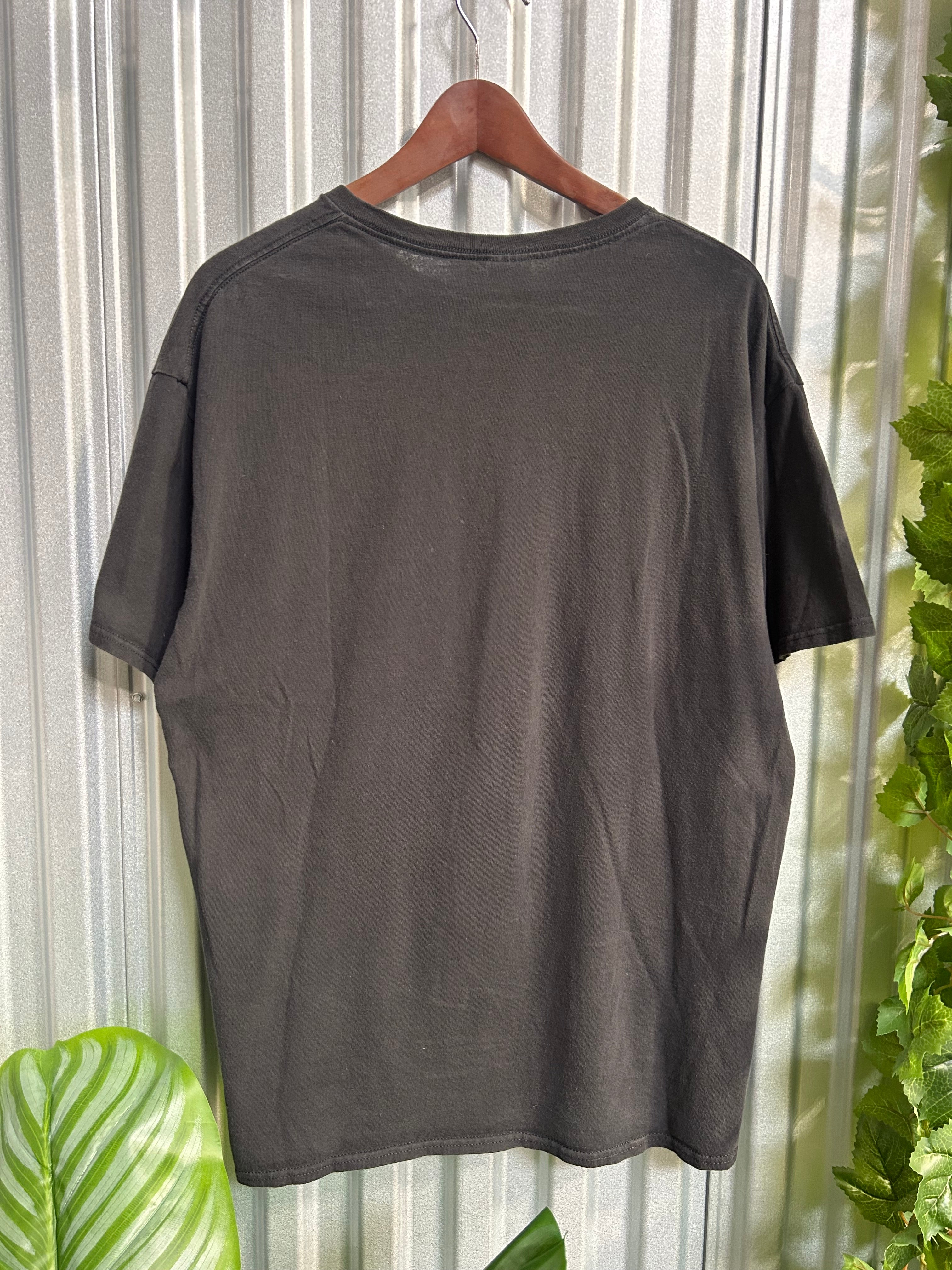 Vintage Nude Bear Graphic T-shirt - Size XL