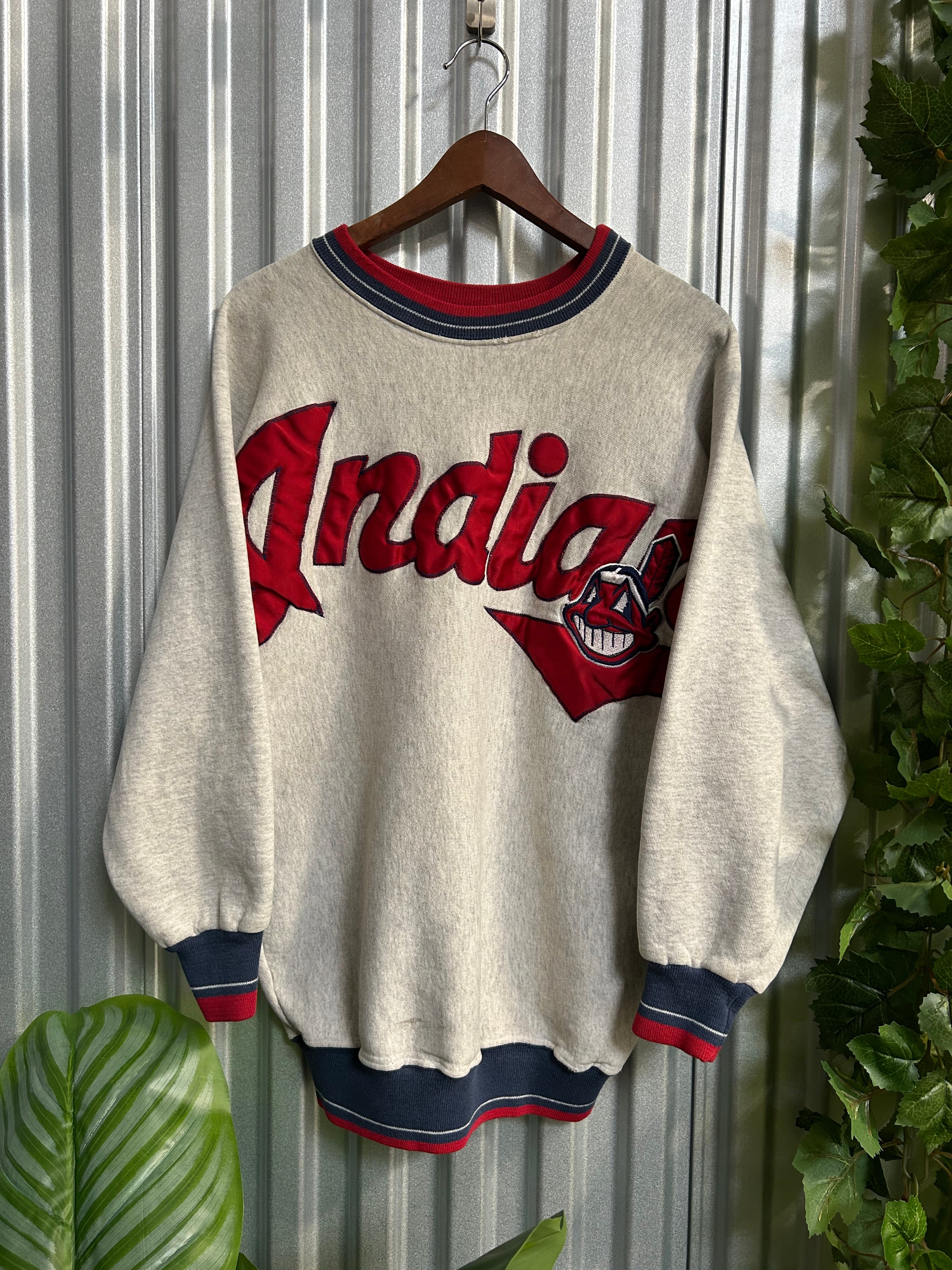 Vintage Cleveland Indians Spell-out Embroidered Crewneck - Size Medium