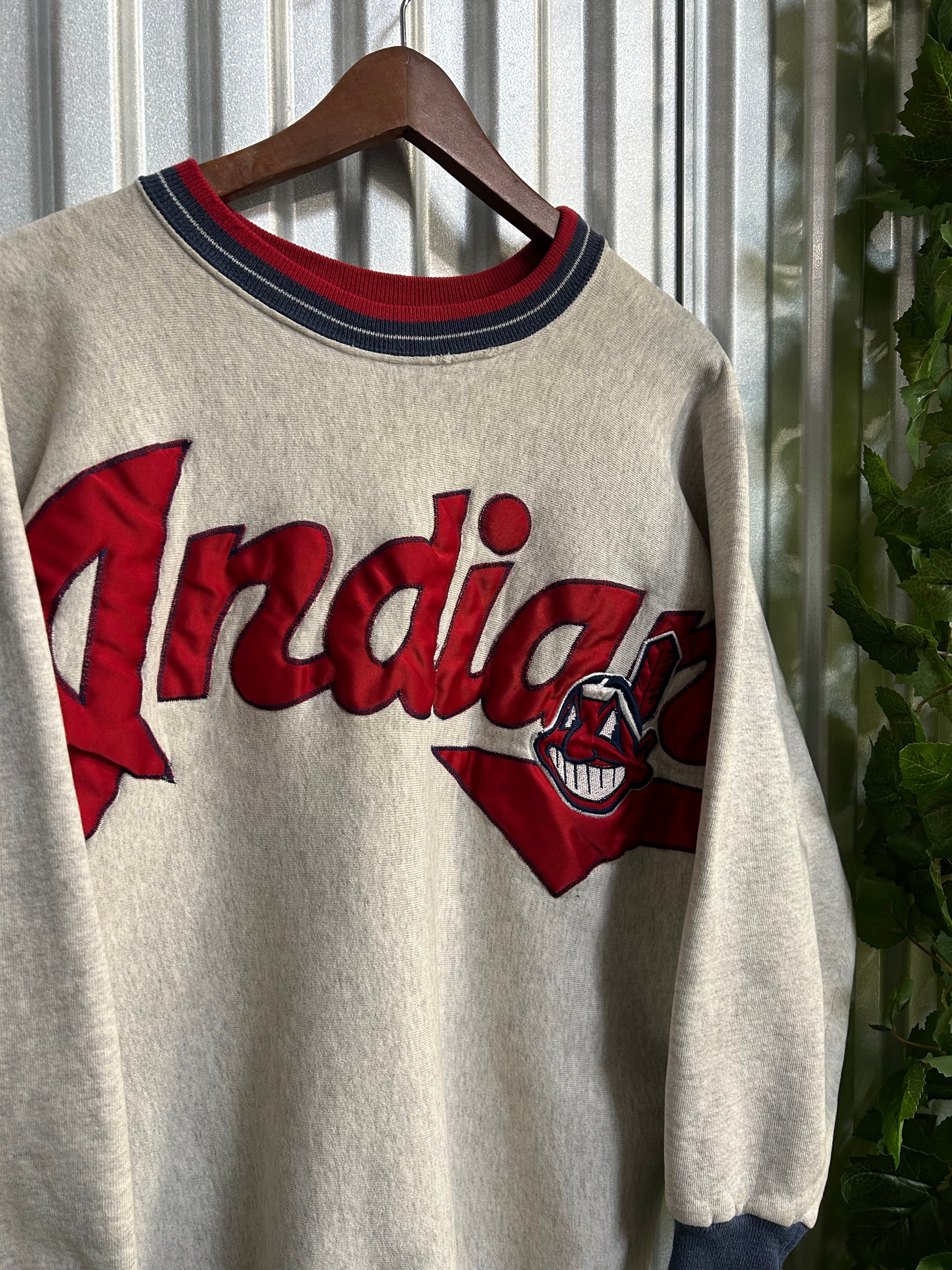 Vintage Cleveland Indians Spell-out Embroidered Crewneck - Size Medium
