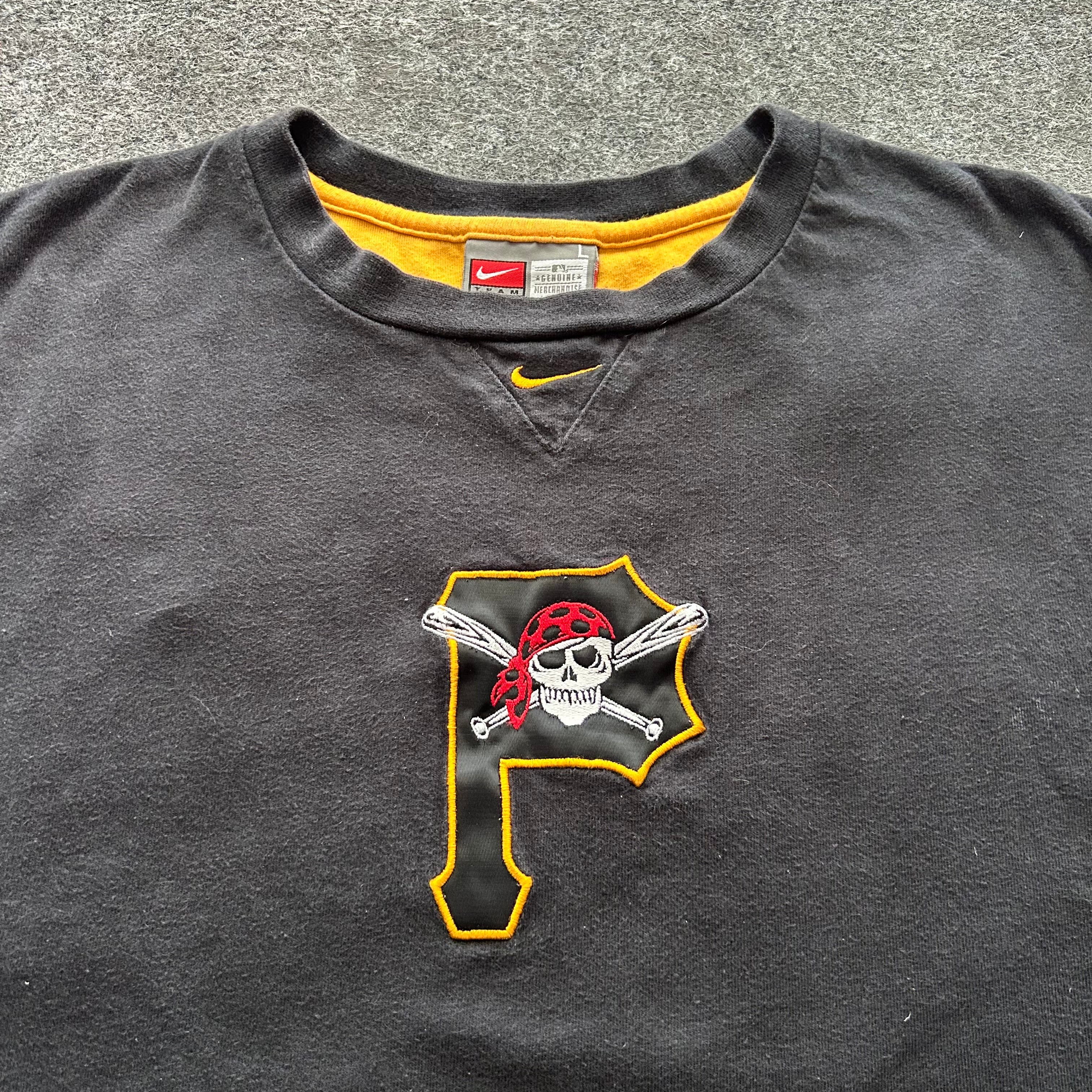 Vintage Pittsburgh Pirates MLB Nike T-shirt