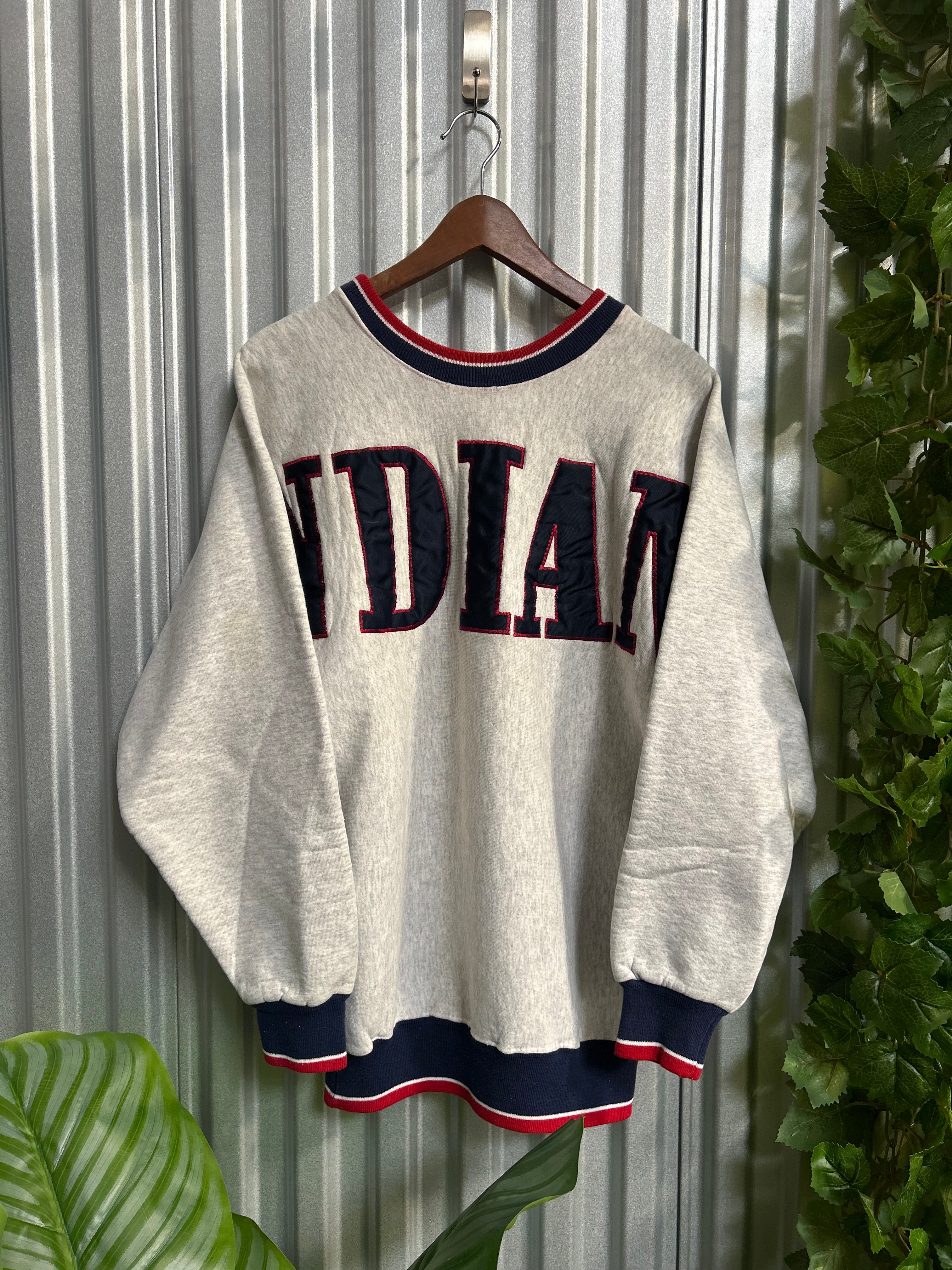 Vintage Cleveland Indians Spell-out Embroidered Crewneck - Size Large