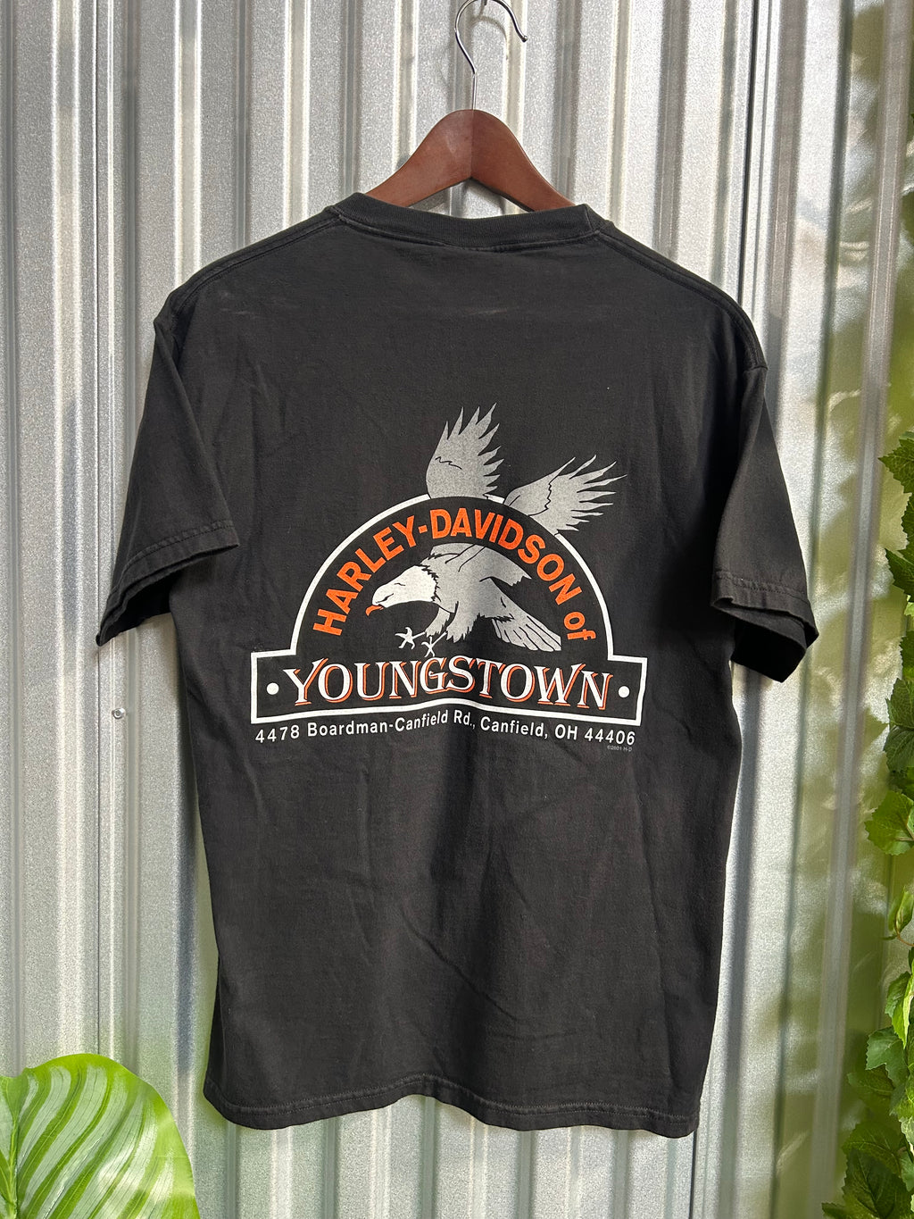 Vintage Harley Davidson Big Emblem Black T-shirt - Size Medium