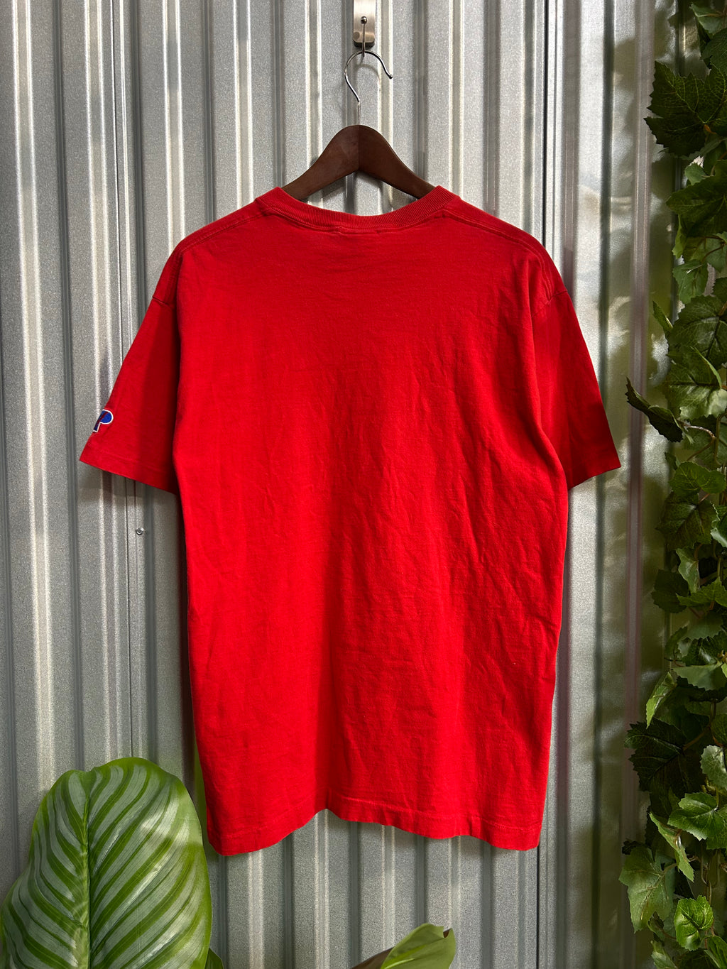 Vintage Cleveland Indians MLB Embroidered Red T-shirt - Size Large
