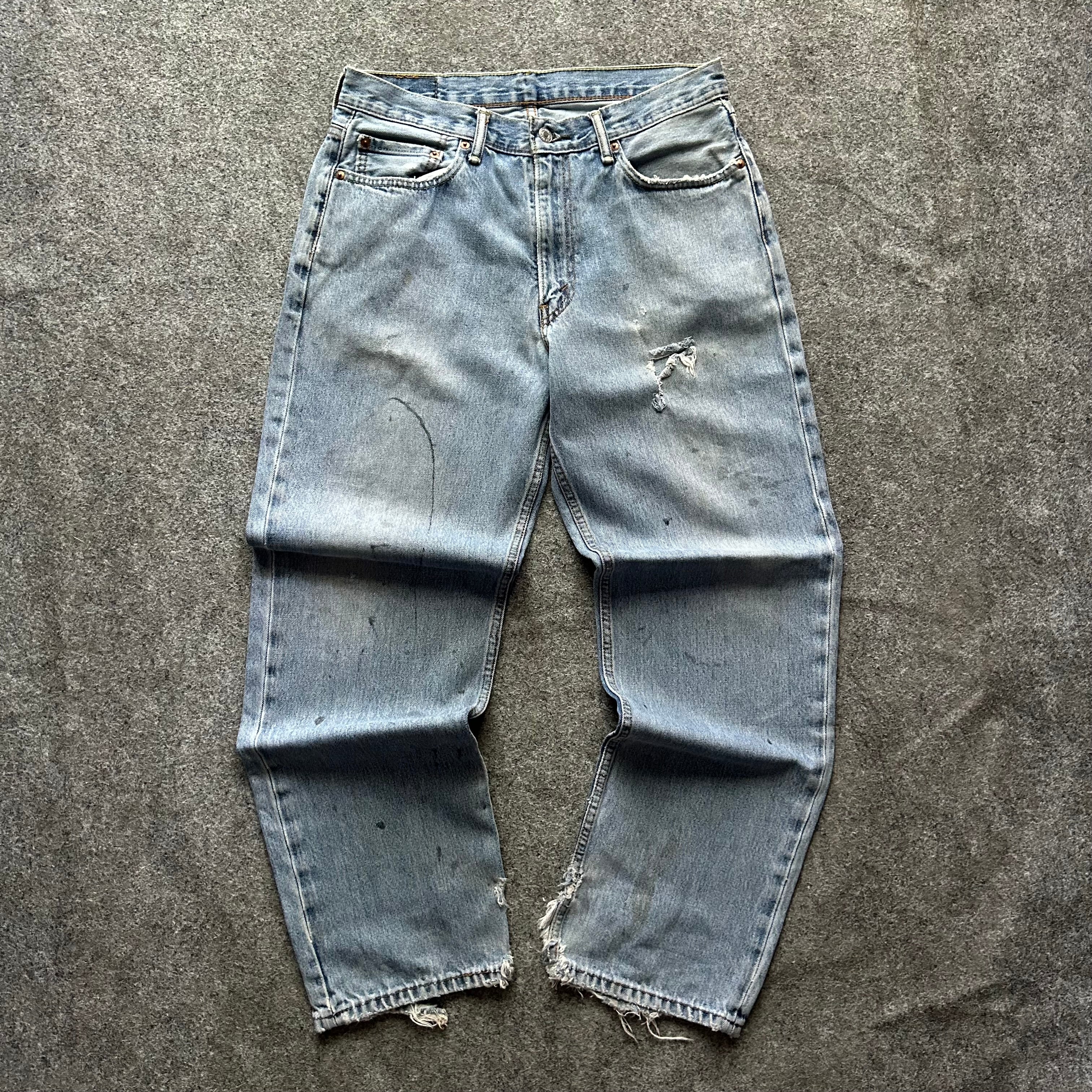 Vintage Distressed Levi’s 550 Jeans