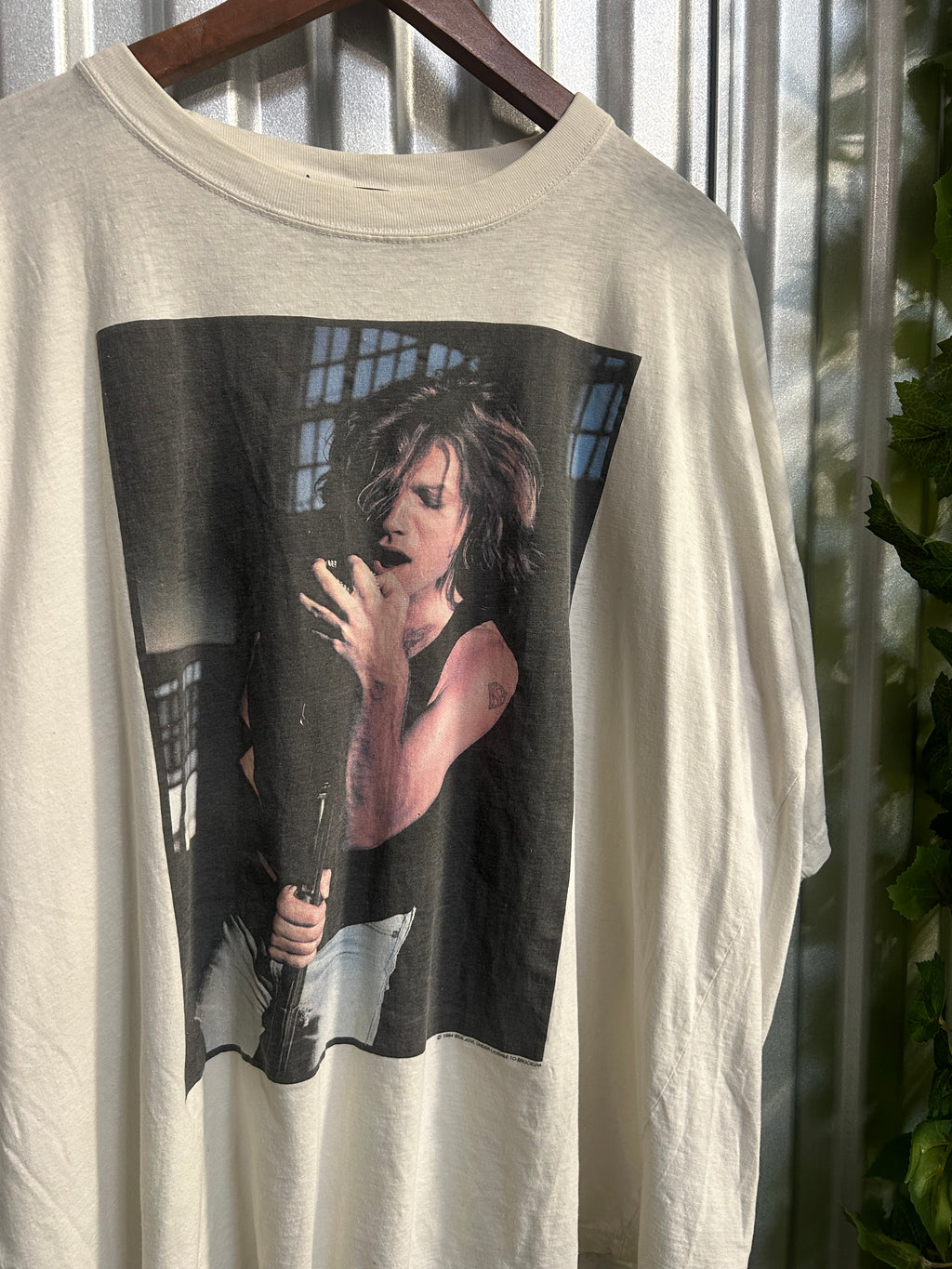 Vintage Bon Jovi Distressed Band T-shirt - Size Xl