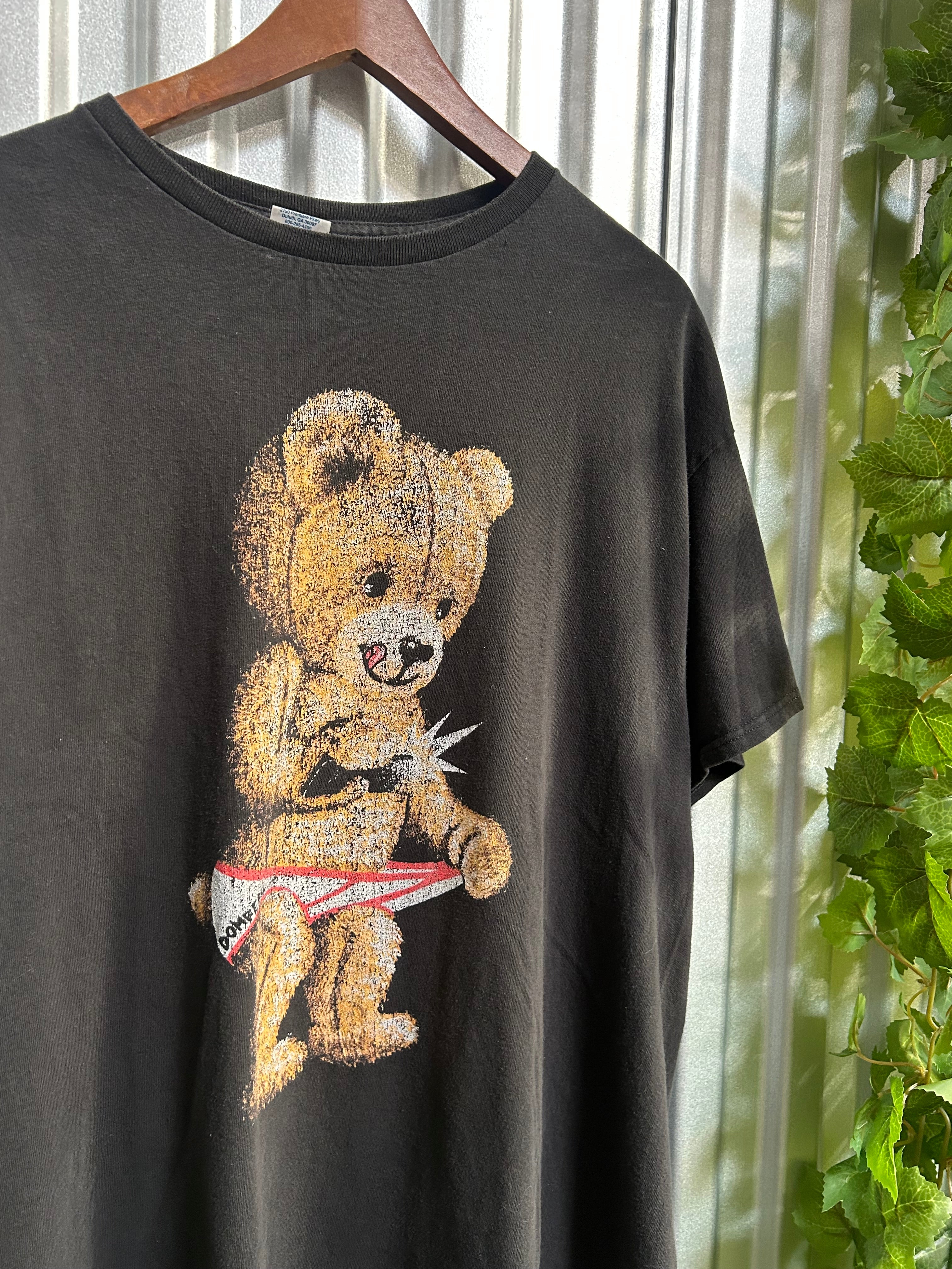 Vintage Nude Bear Graphic T-shirt - Size XL