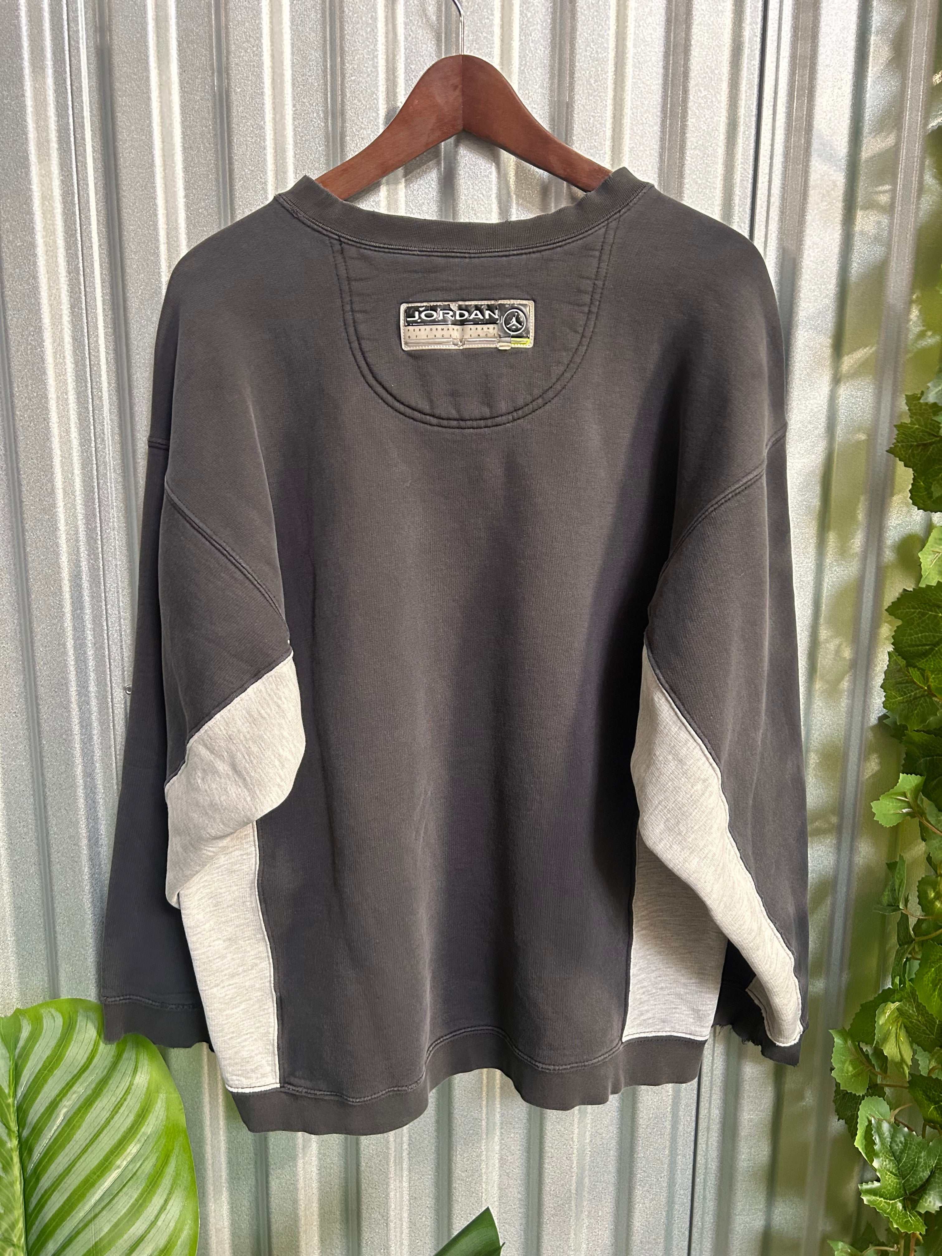 Vintage Jordan Center Embroidered Crewneck - Size Large