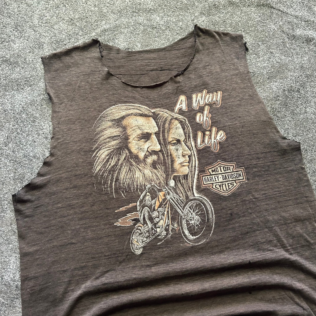 Vintage Harley Davidson 3D Emblem Thrashed Cut Off T-shirt