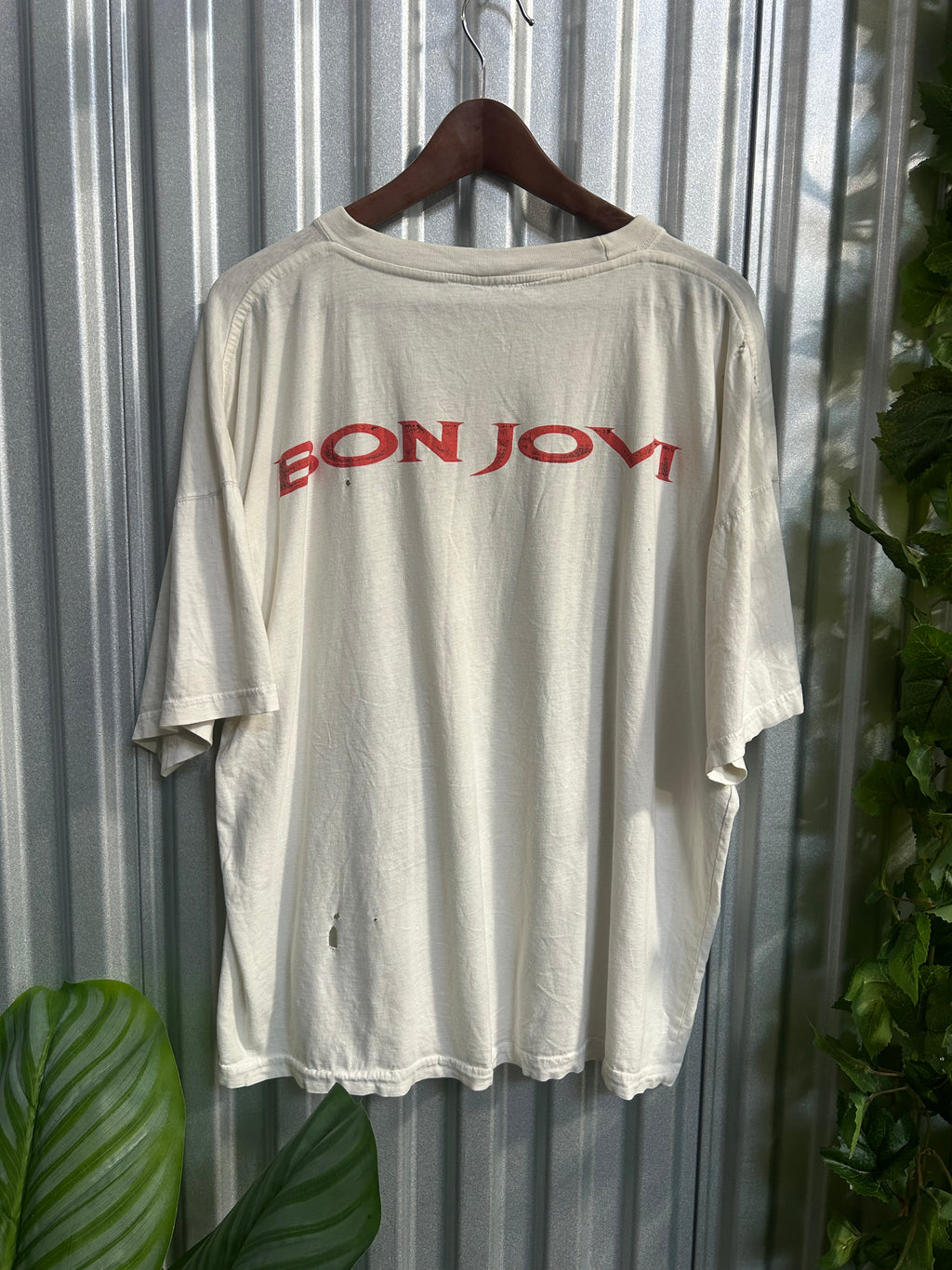 Vintage Bon Jovi Distressed Band T-shirt - Size Xl