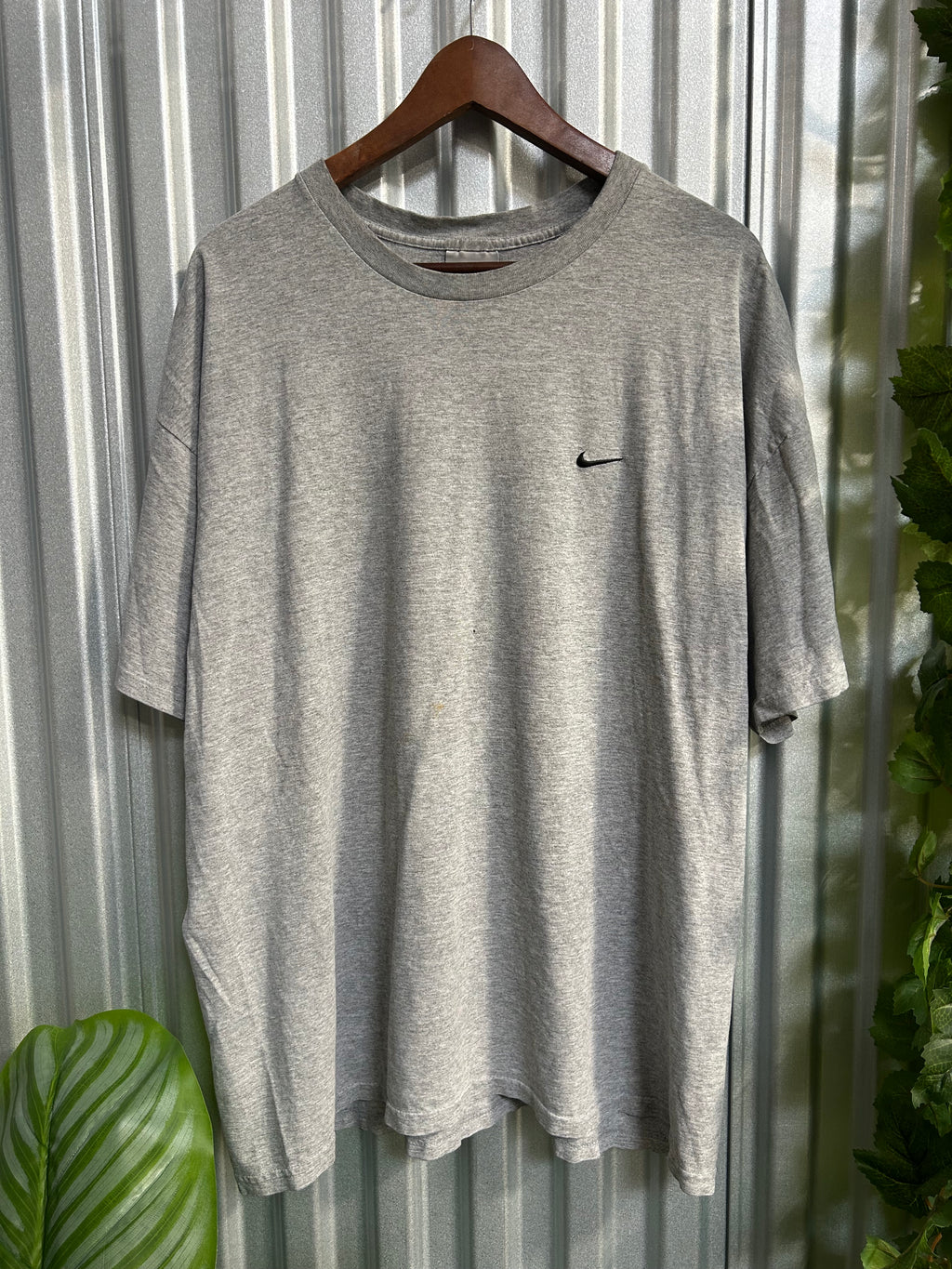 Vintage Nike Grey & Black Swoosh T-shirt - Size 2XL