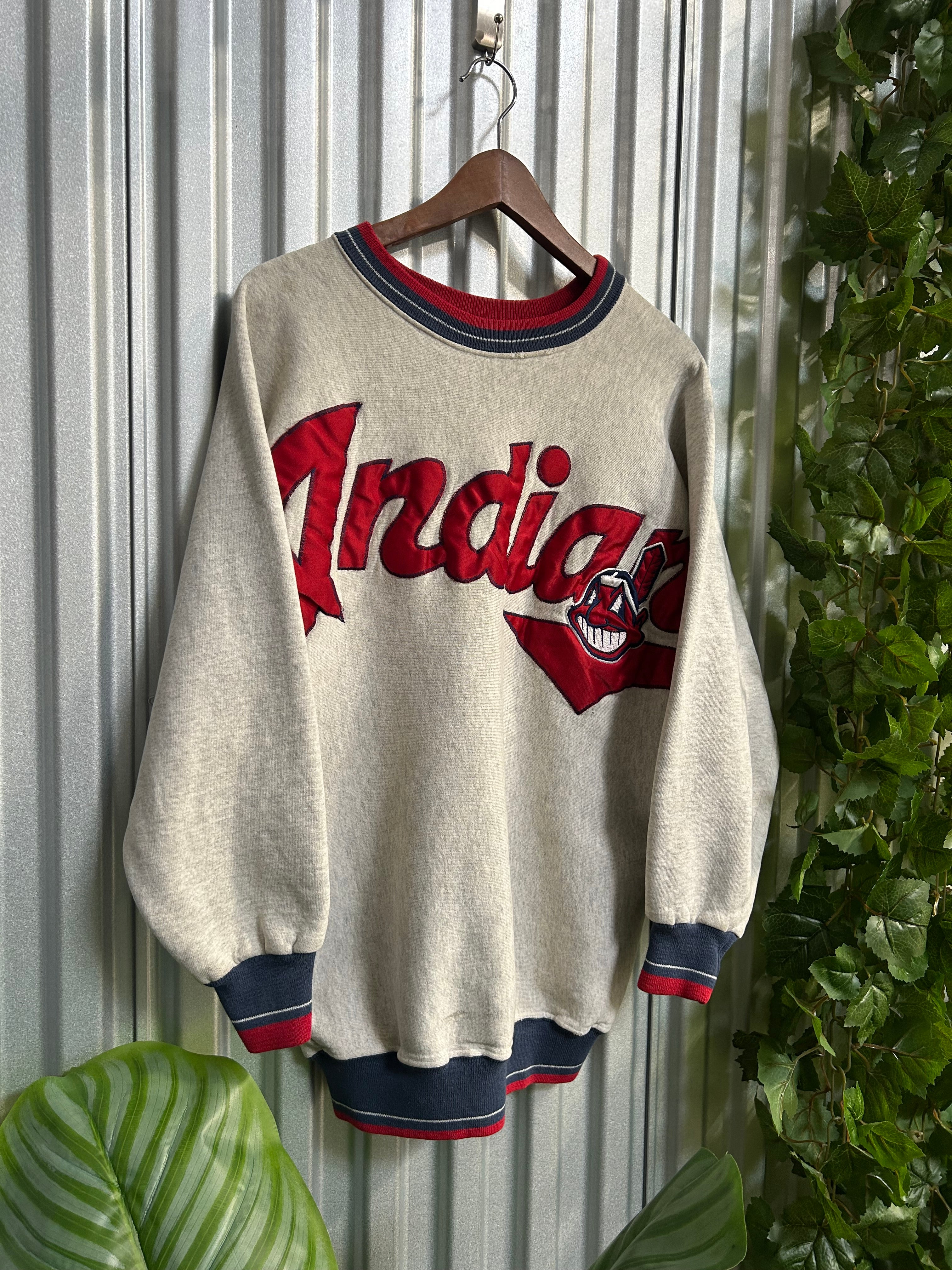 Vintage Cleveland Indians Spell-out Embroidered Crewneck - Size Medium