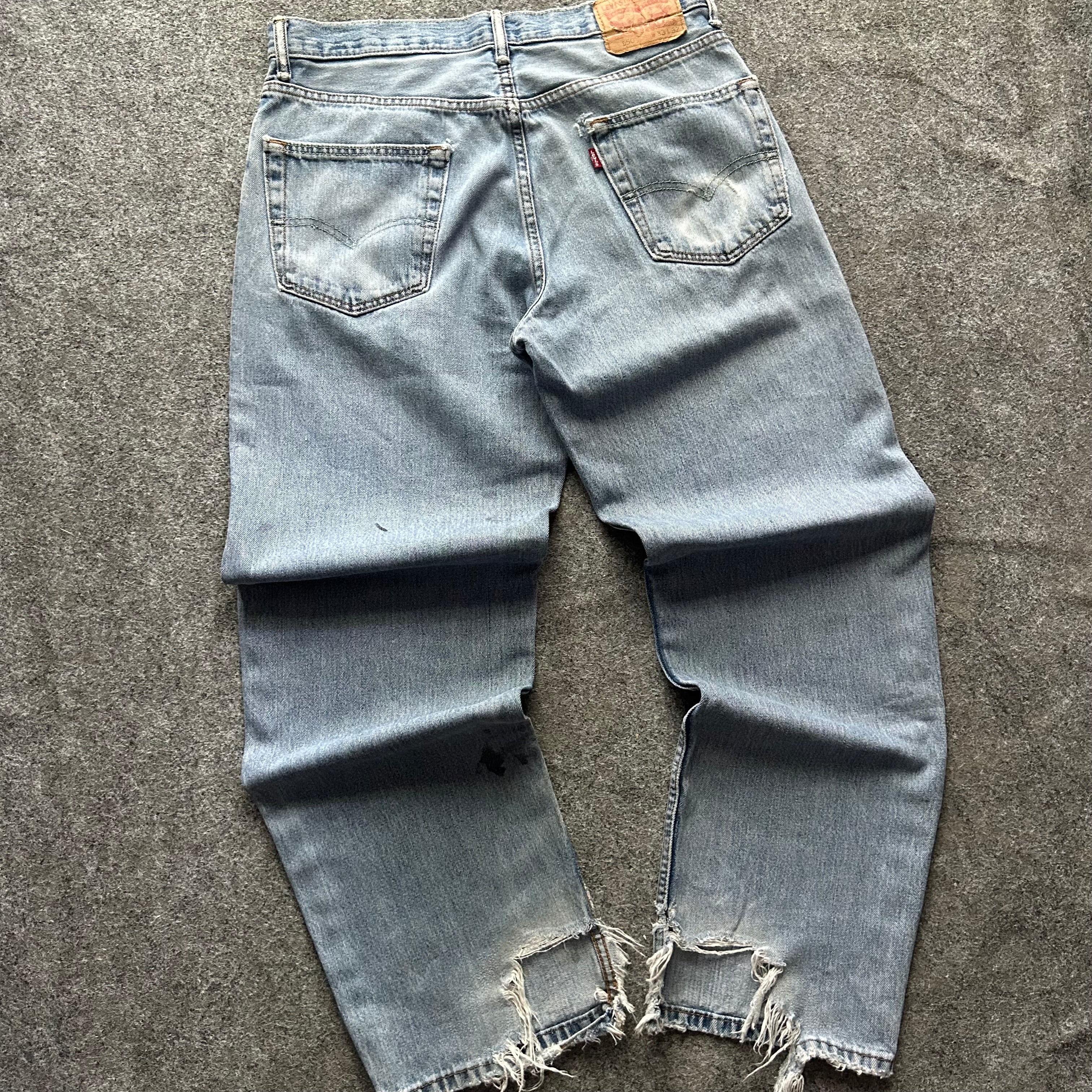Vintage Distressed Levi’s 550 Jeans