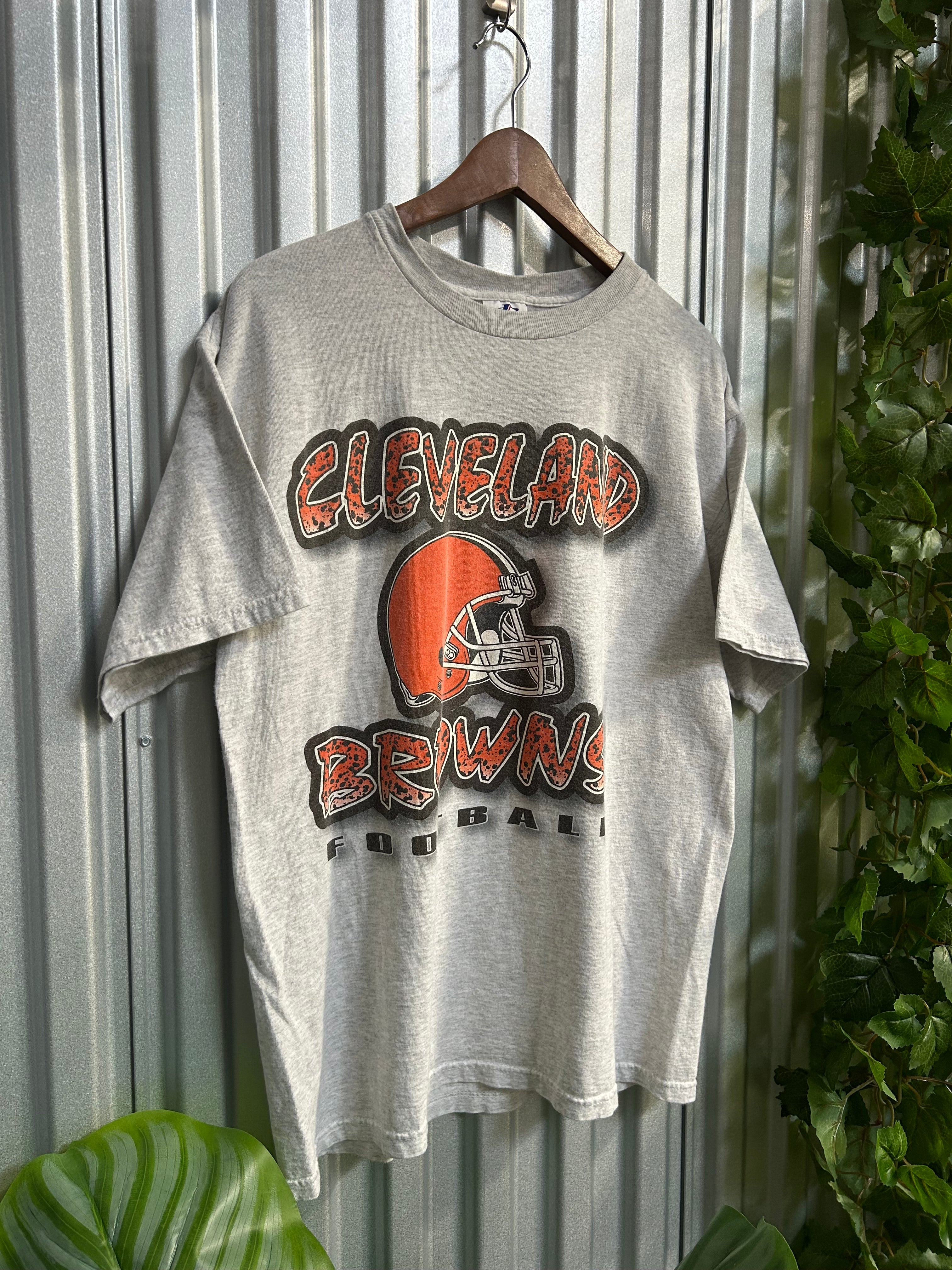 Vintage Cleveland Browns Football Graphic T-shirt - Size Large