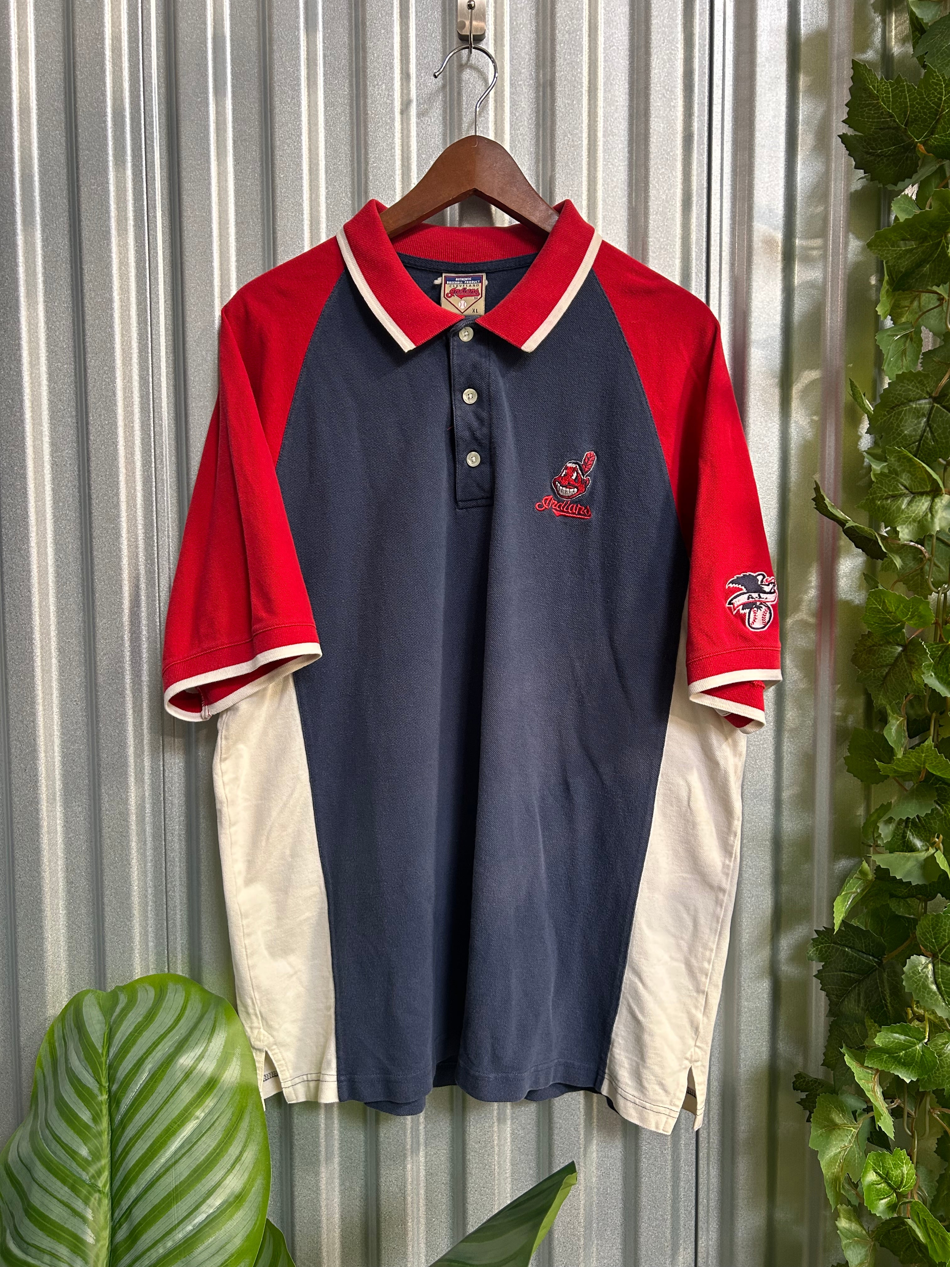 Vintage Cleveland Indians Embroidered Polo T-shirt - Size XL