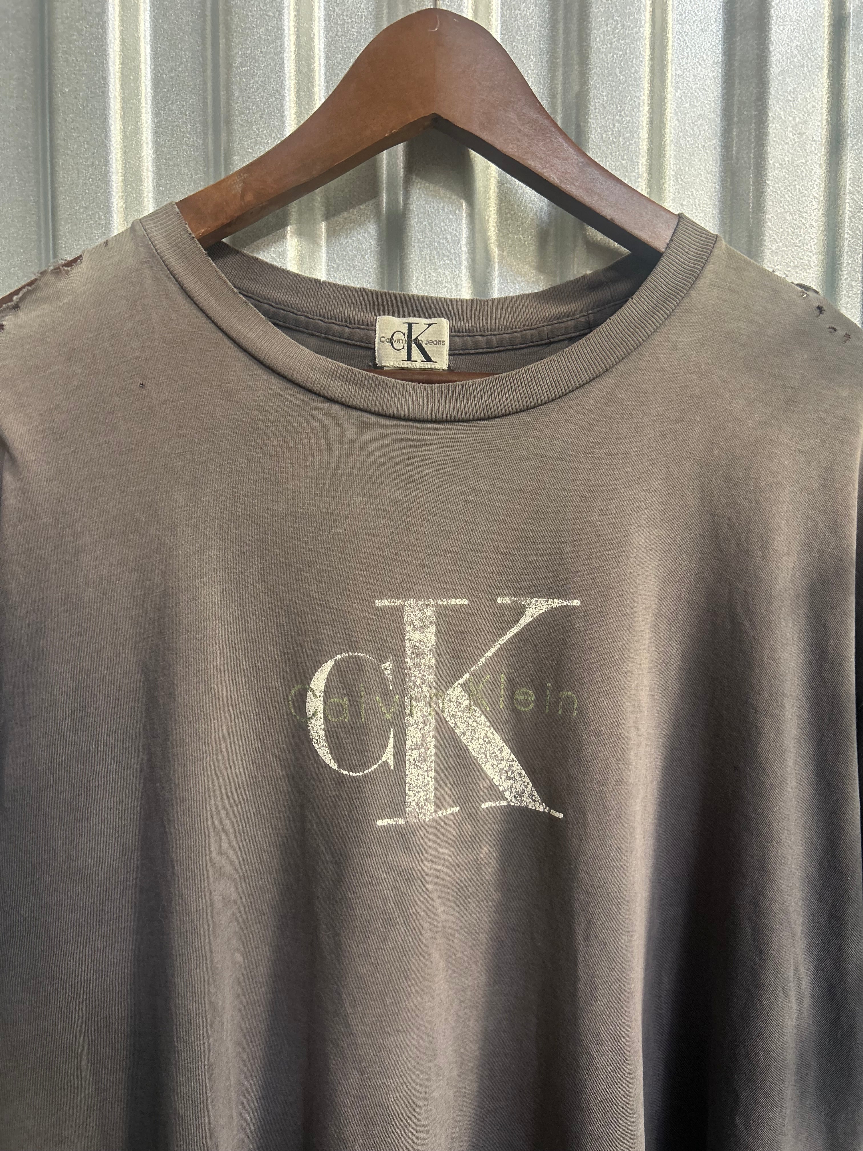 Vintage Calvin Klein Faded & Thrashed T-shirt - Size Xl