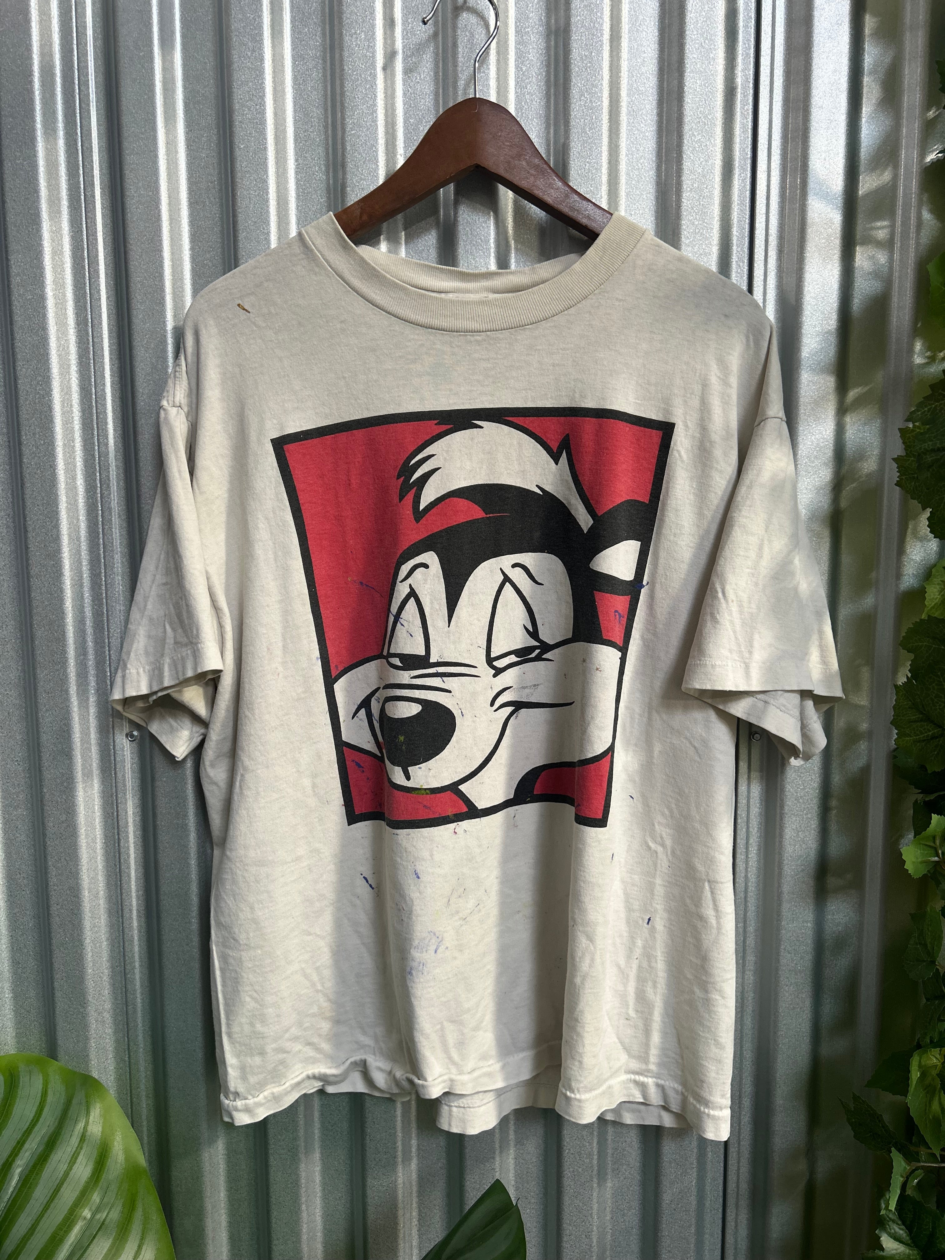 Vintage Pepe Le Pew Skunk Distressed T-shirt - Size Xl