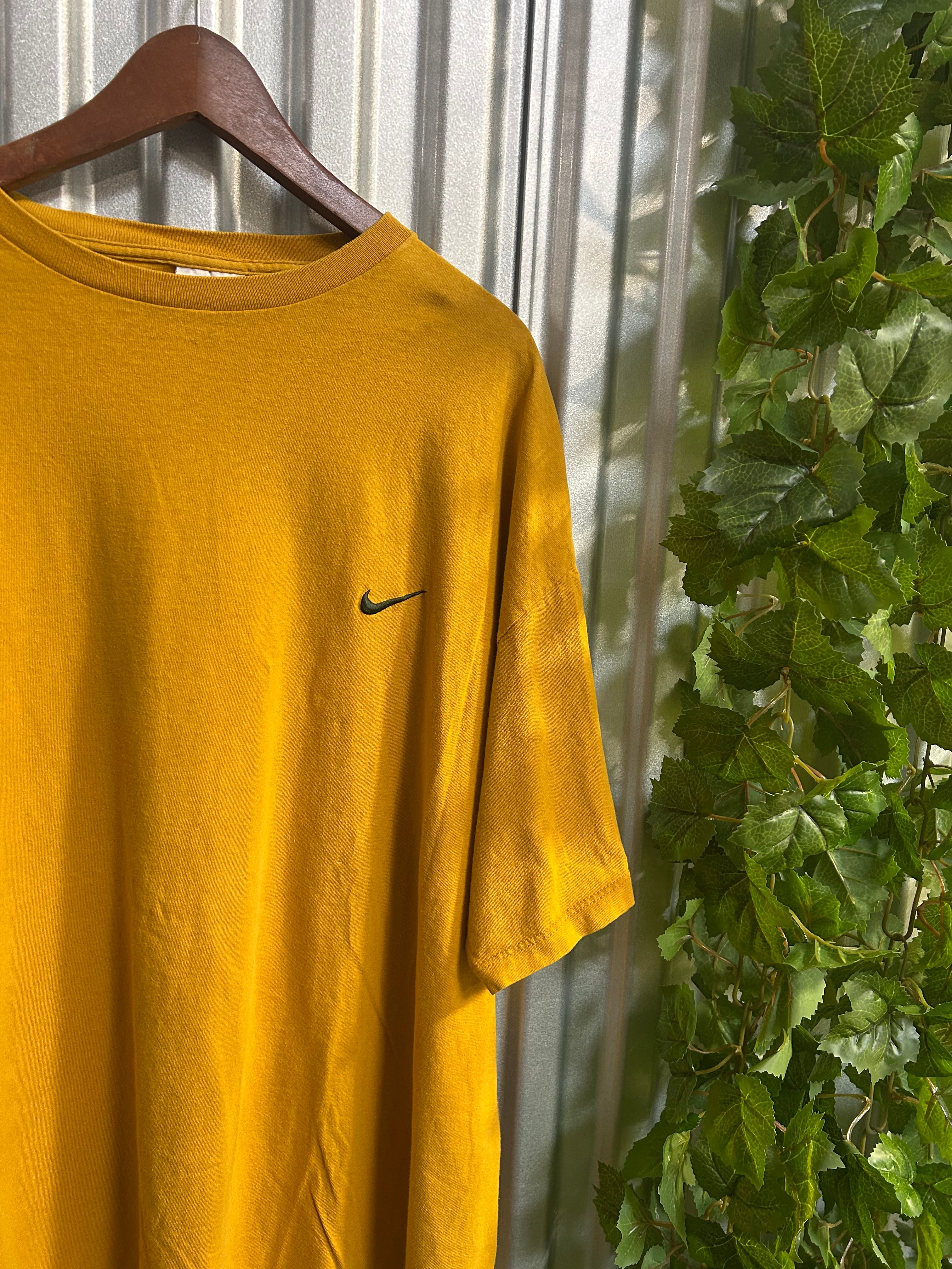 Vintage Nike Yellow & Green Swoosh T-shirt - Size 2XL