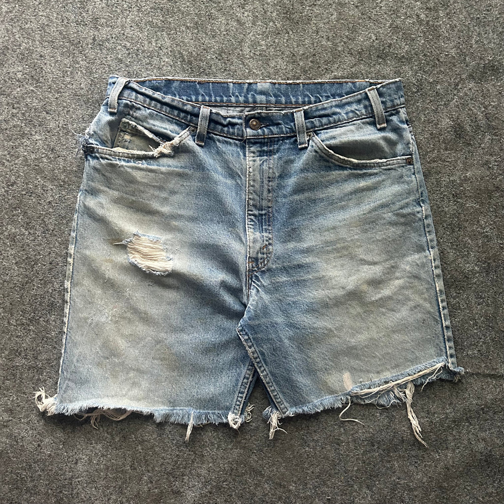 Vintage Distressed Orange Tab Levi’s Jorts