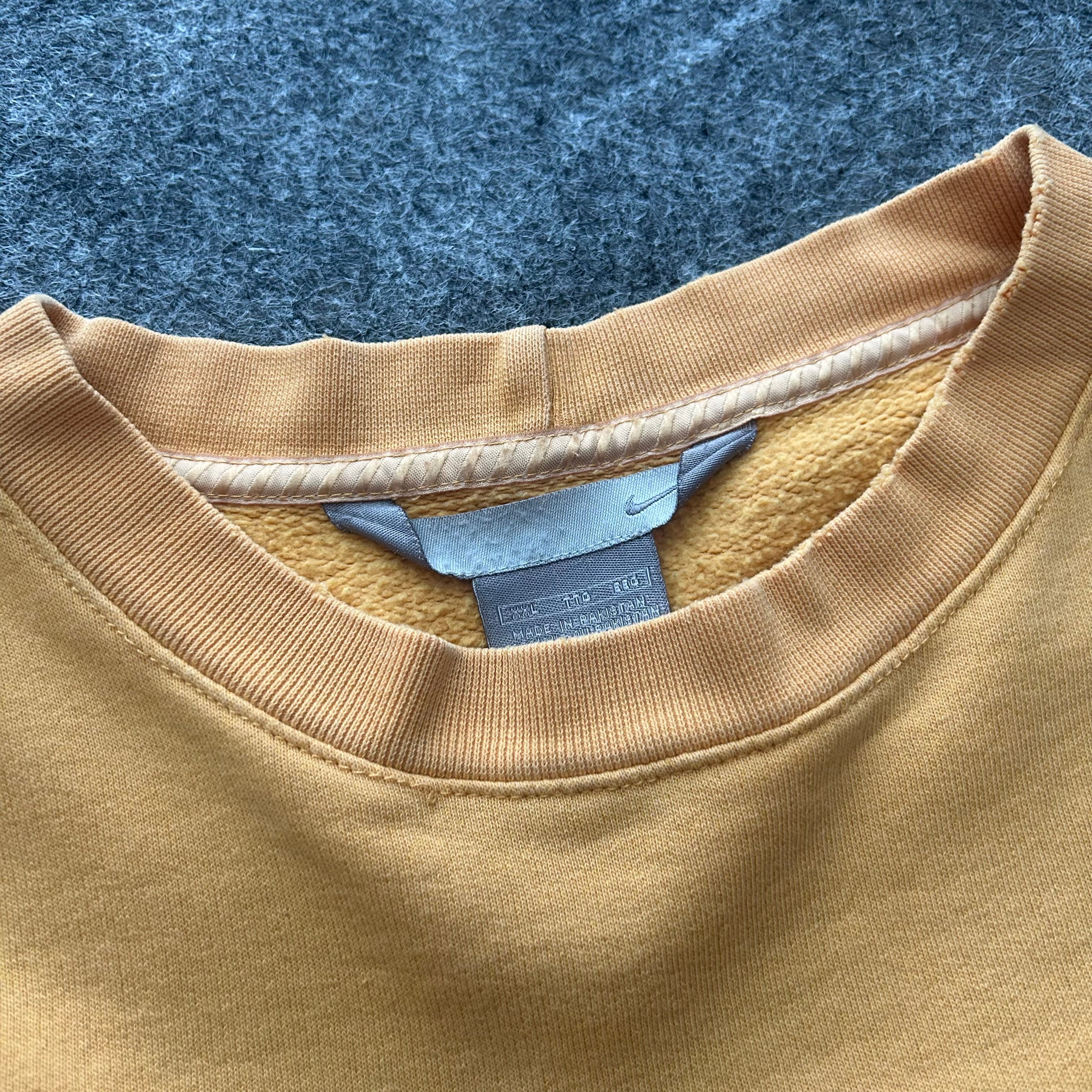 Vintage Nike Y2K Yellow Faded Crewneck