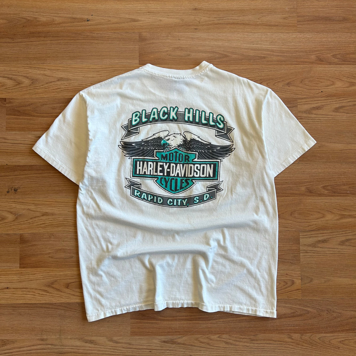 Vintage Harley Davidson Sturgis Black Hills Tribal T-shirt - Size XL