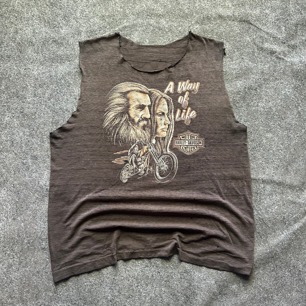Vintage Harley Davidson 3D Emblem Thrashed Cut Off T-shirt