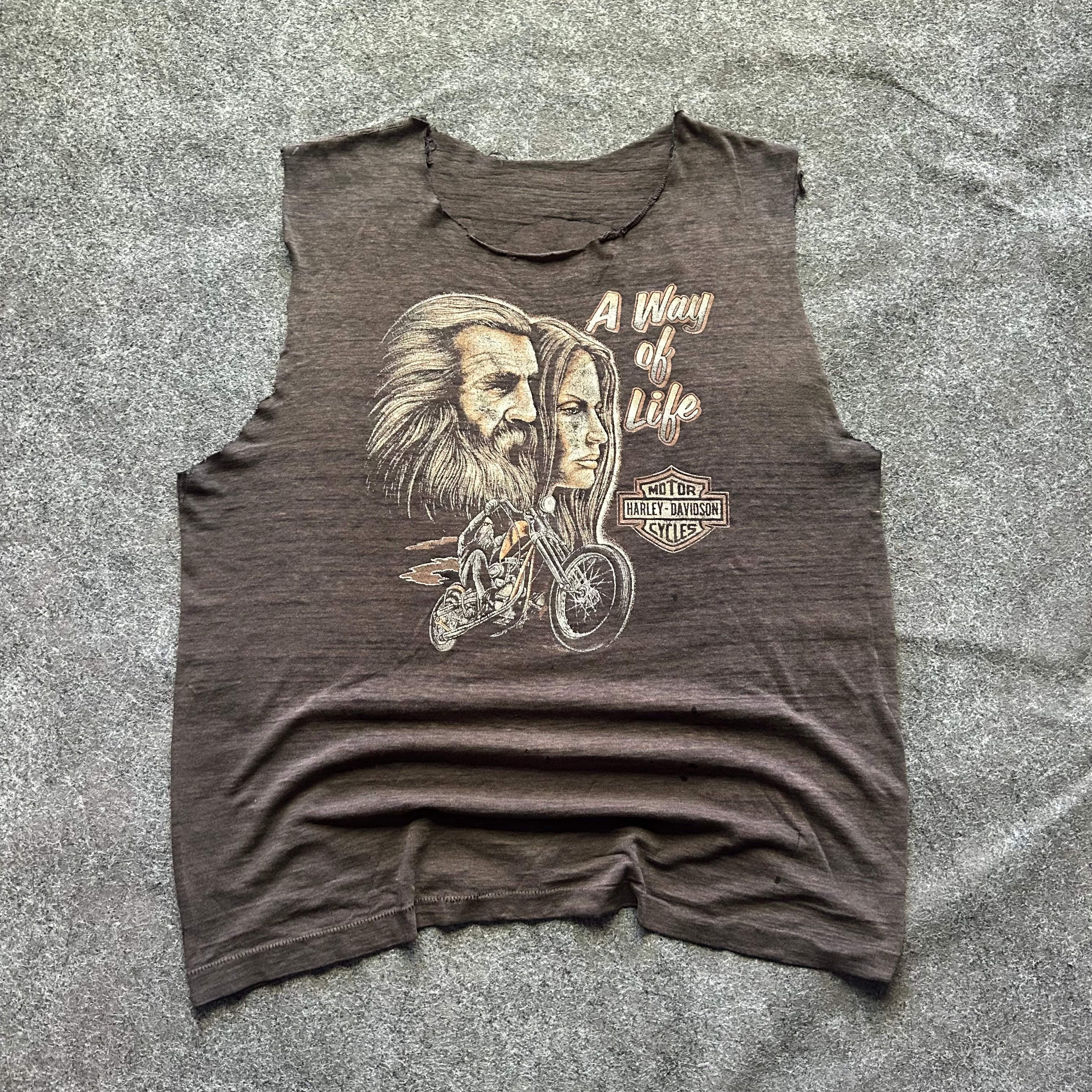 Vintage Harley Davidson 3D Emblem Thrashed Cut Off T-shirt