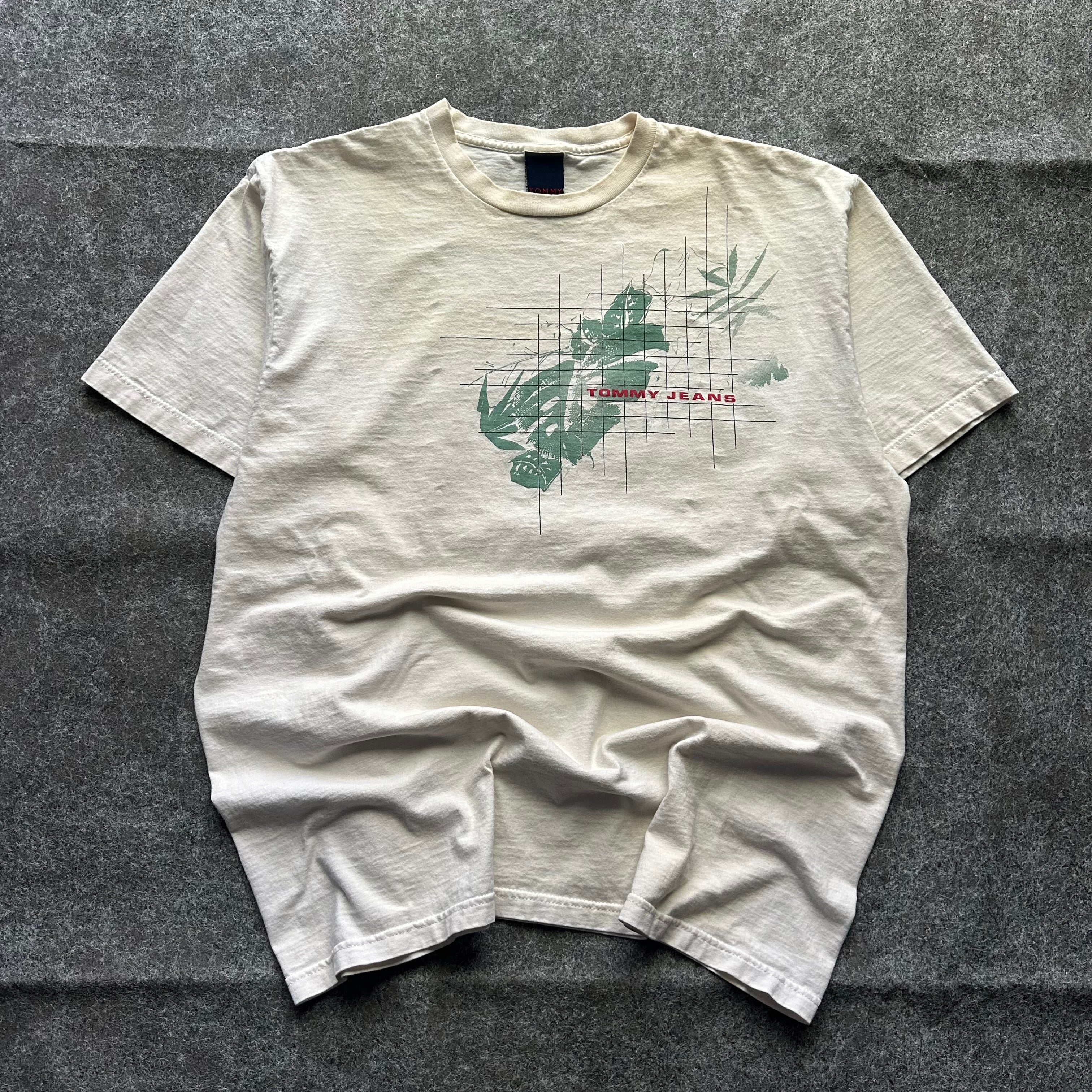 Vintage Tommy Hilfiger Tropical T-shirt