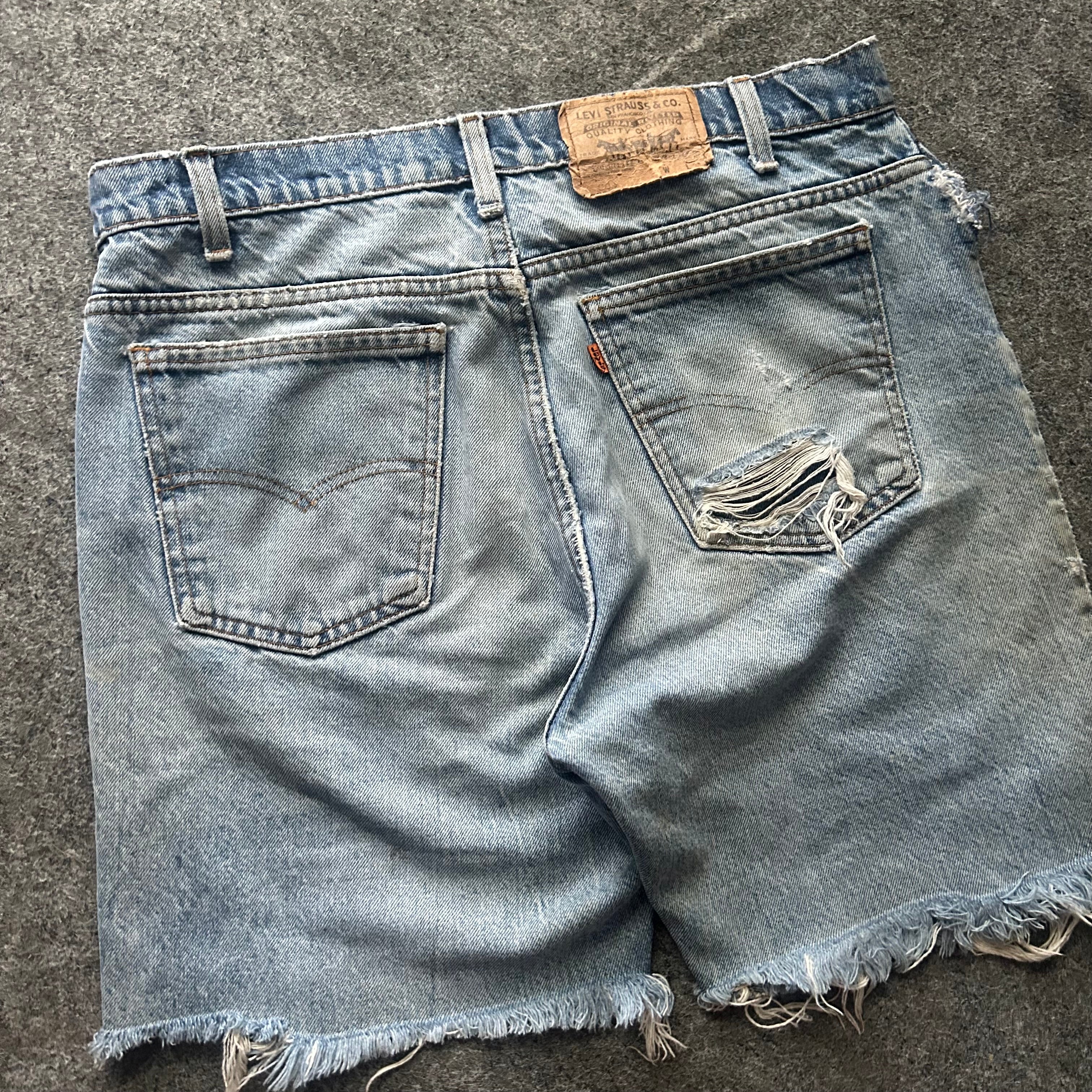 Vintage Distressed Orange Tab Levi’s Jorts