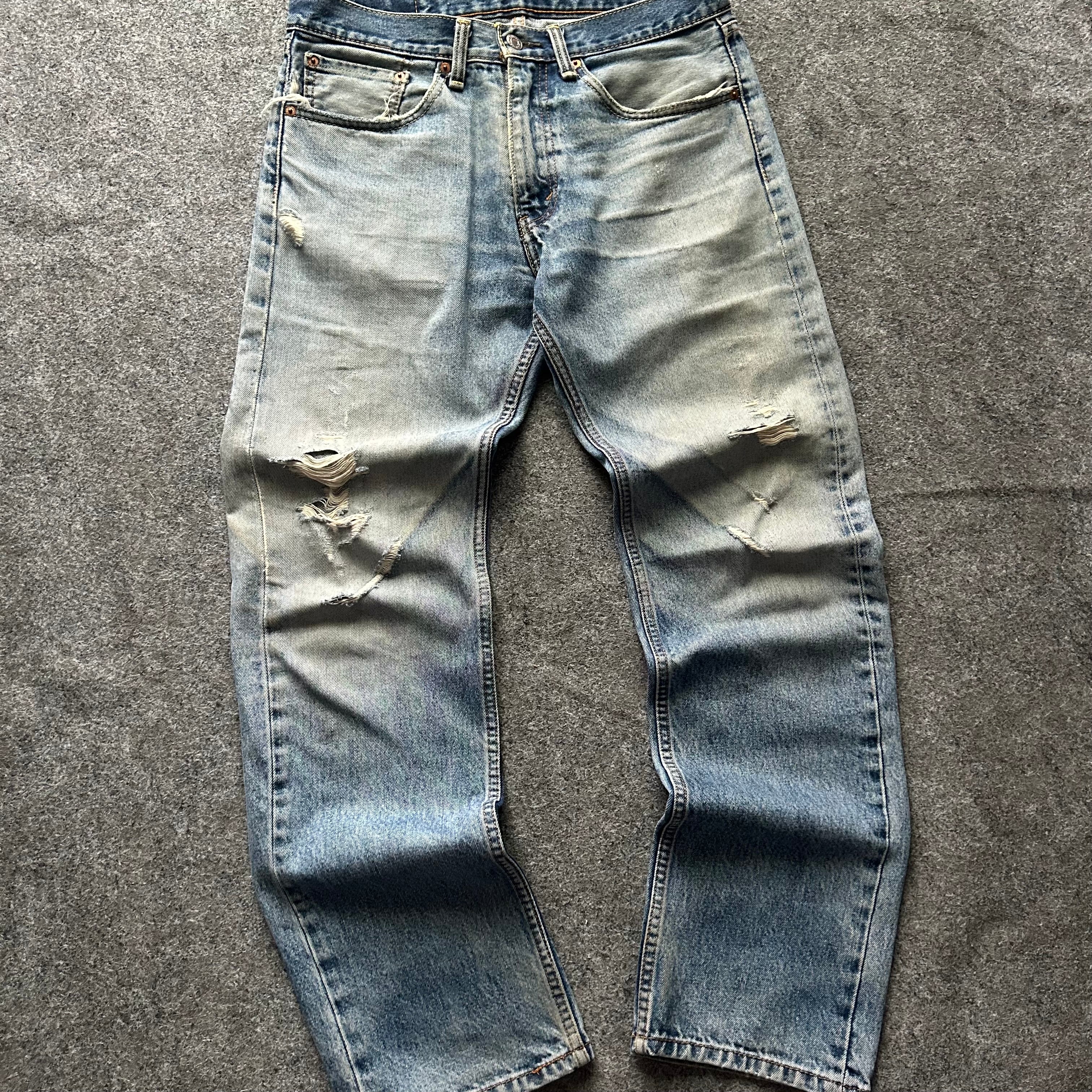 Vintage Distressed Levi’s Slim Fit Jeans