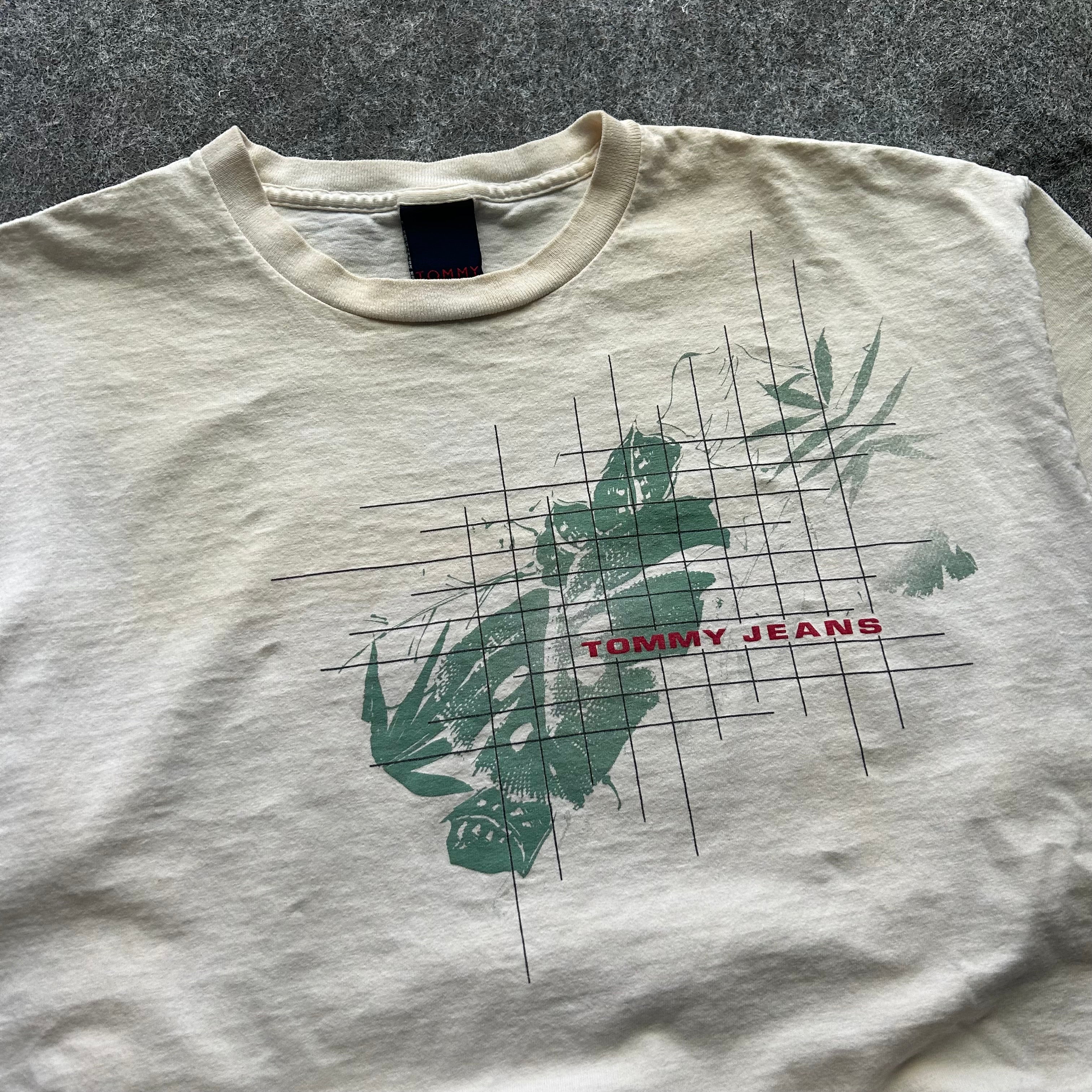 Vintage Tommy Hilfiger Tropical T-shirt
