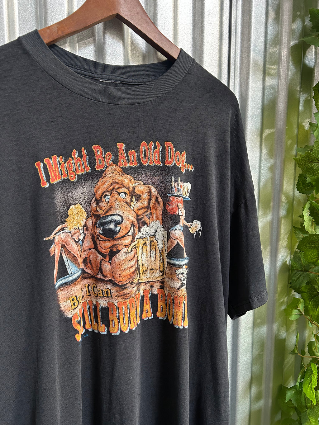 Vintage “Old Dog, Bury A Bone” Parody Faded T-shirt - Size 2XL