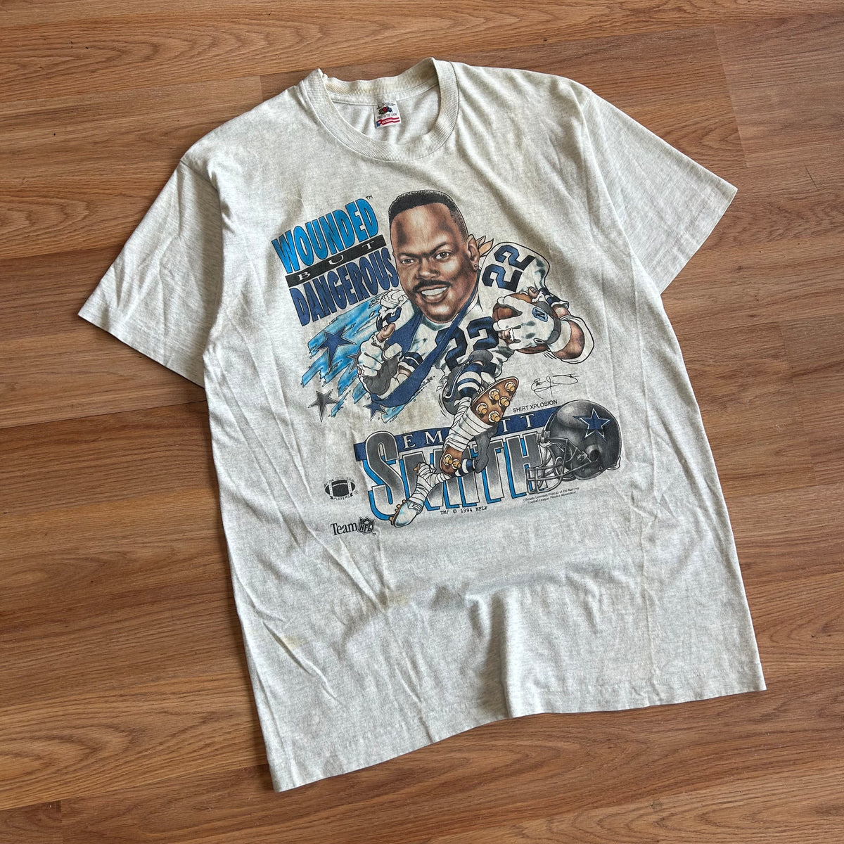 Vintage Dallas Cowboys Emit Smith Wounded But Dangerous Caricature T-shirt - Size Largw