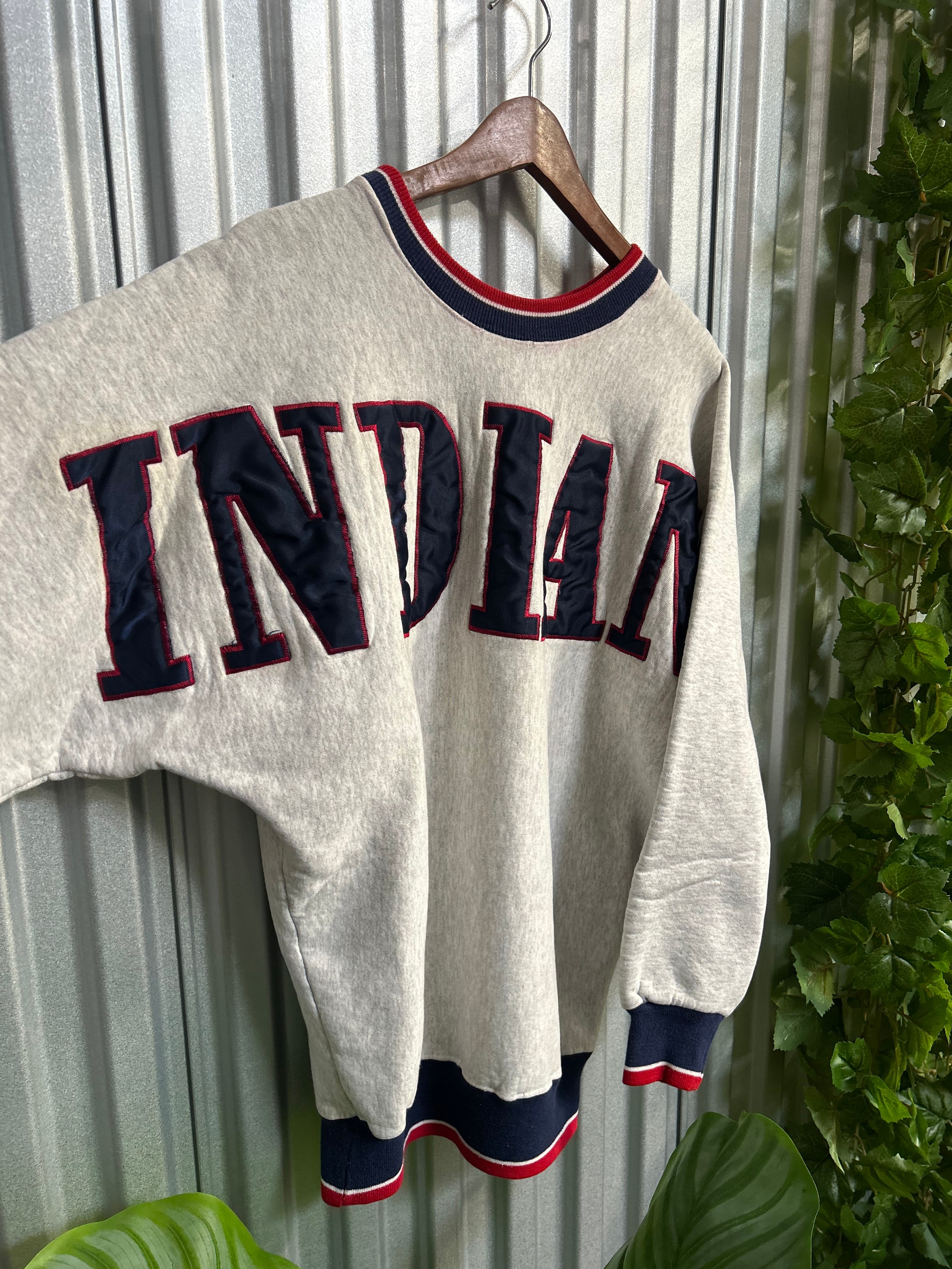 Vintage Cleveland Indians Spell-out Embroidered Crewneck - Size Large