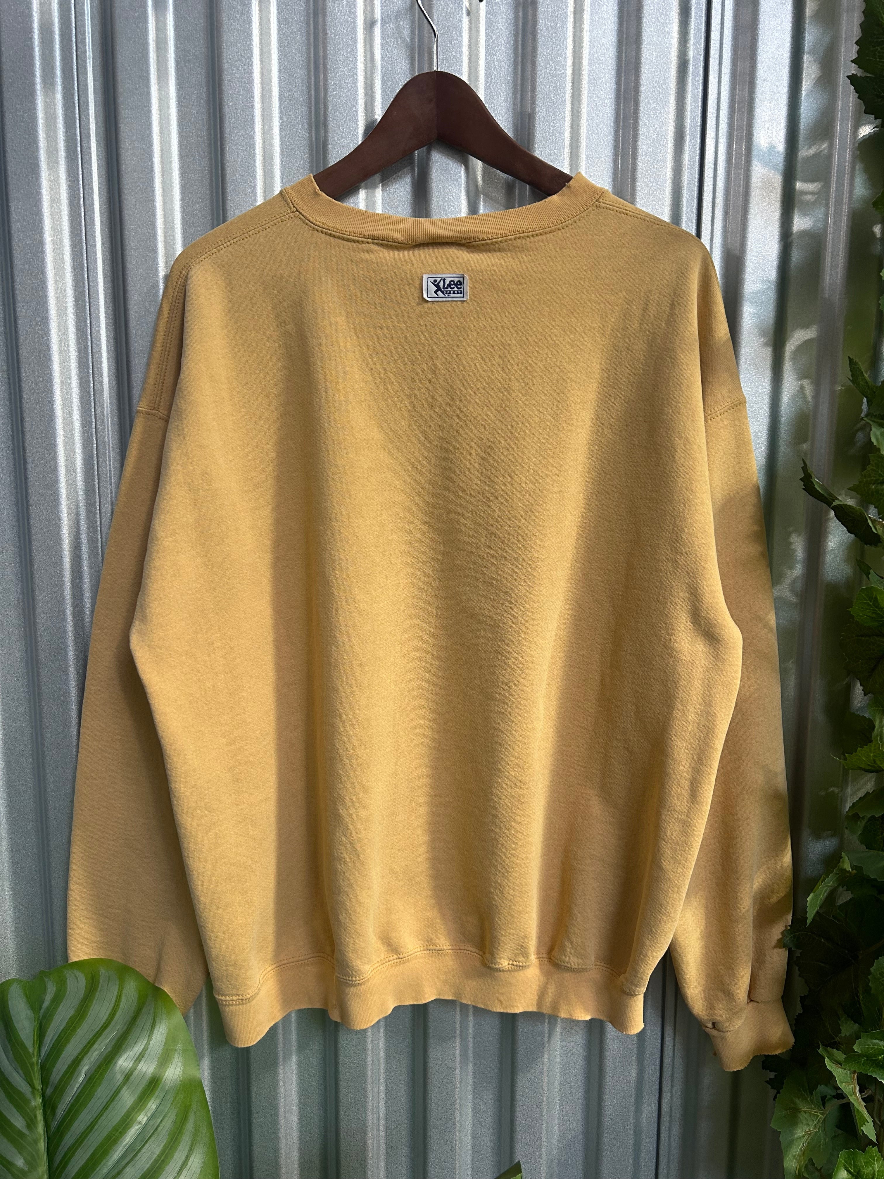 Vintage Cleveland Indians MLB Yellow Lee Crewneck - Size Large