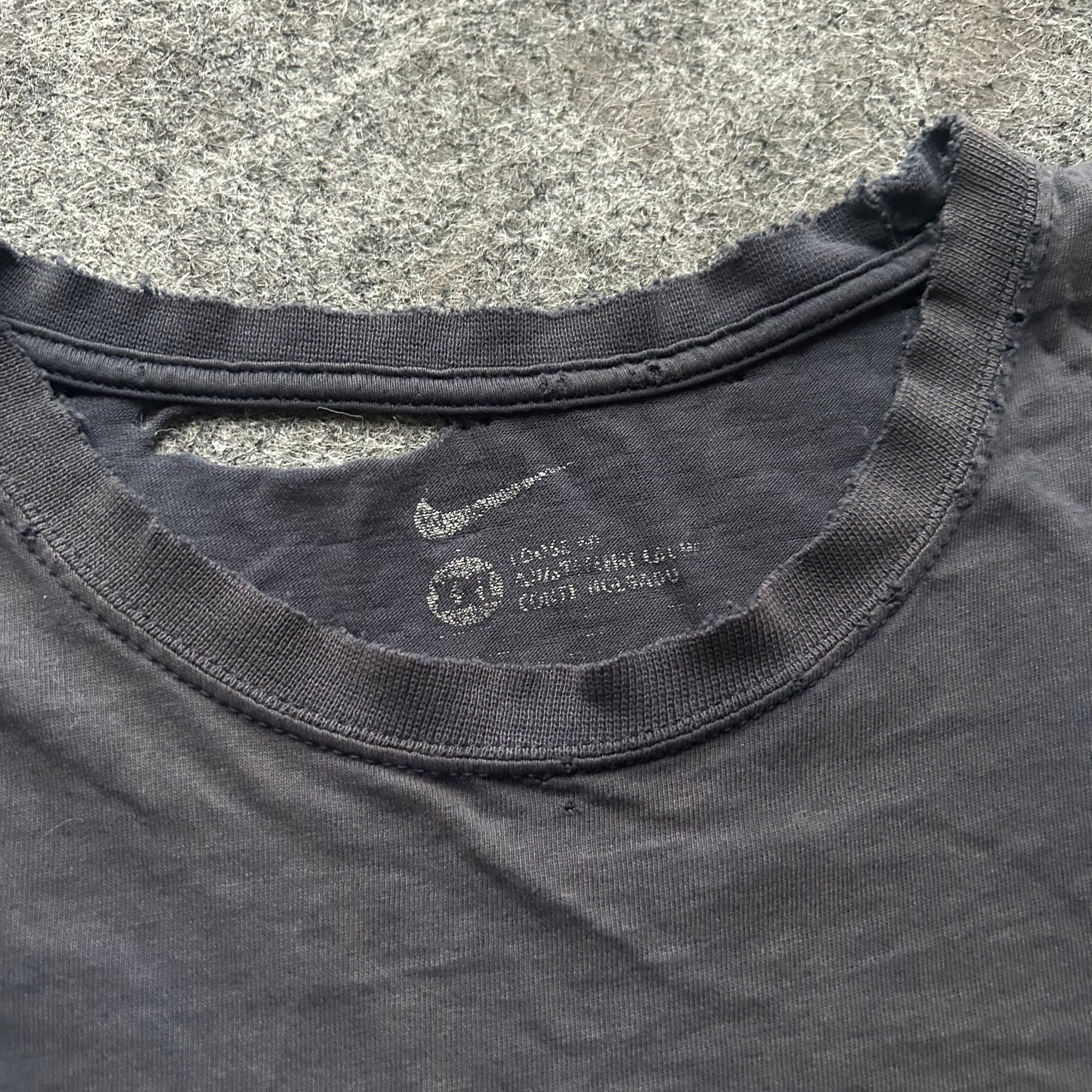 Vintage Thrashed Navy Blue Nike Blank T-shirt