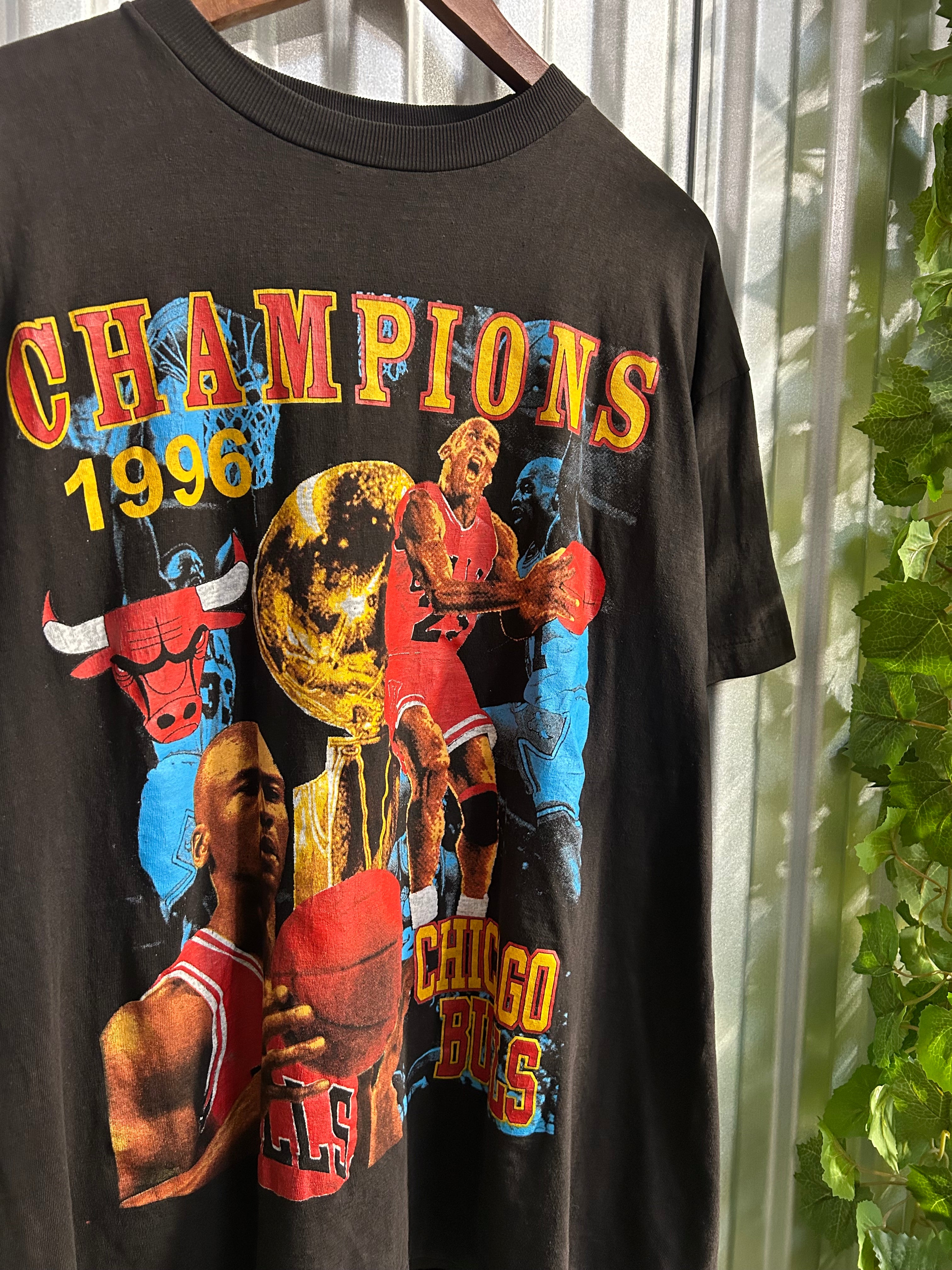 Vintage Chicago Bulls 1996 Champions Rap T-shirt - Size XL