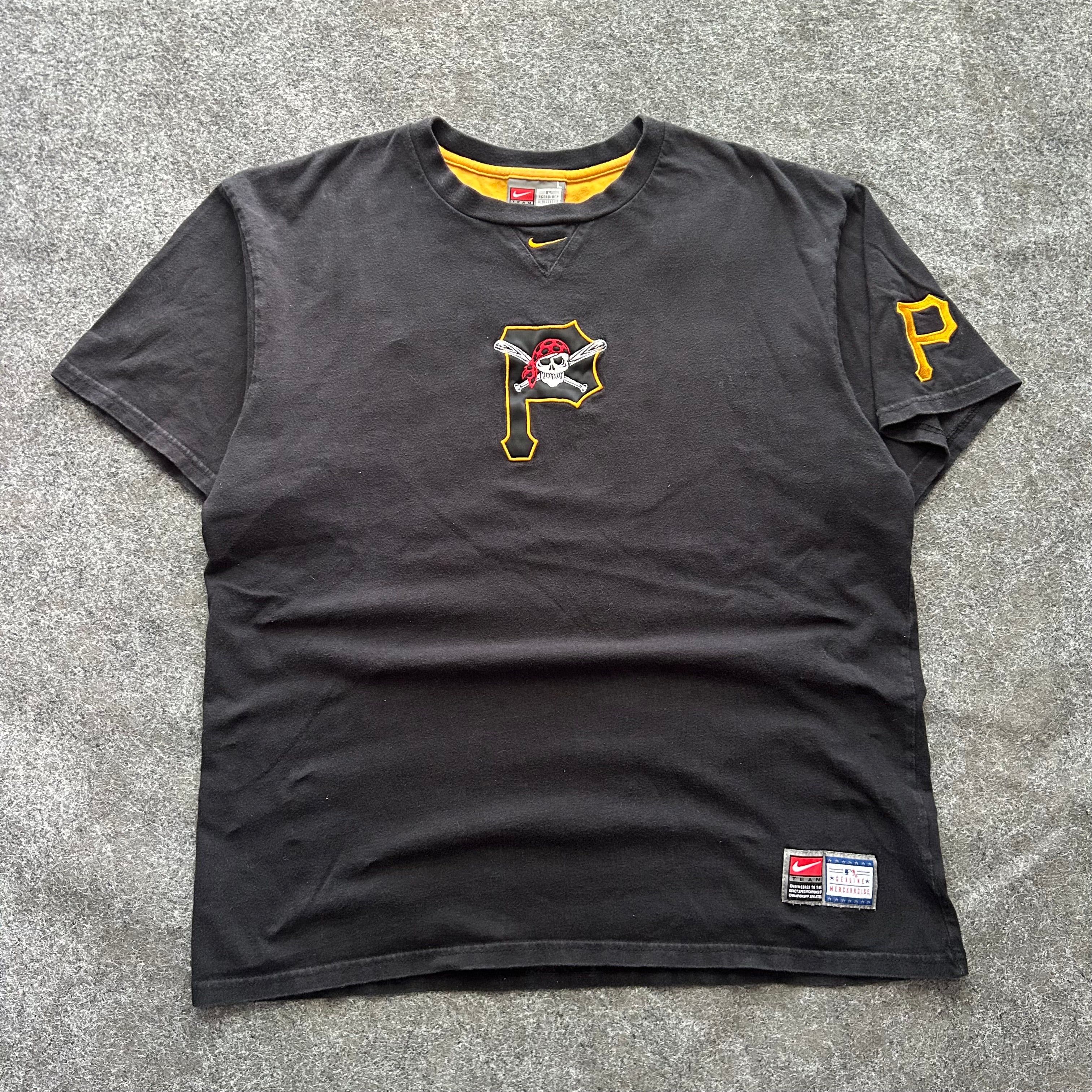 Vintage Pittsburgh Pirates MLB Nike T-shirt