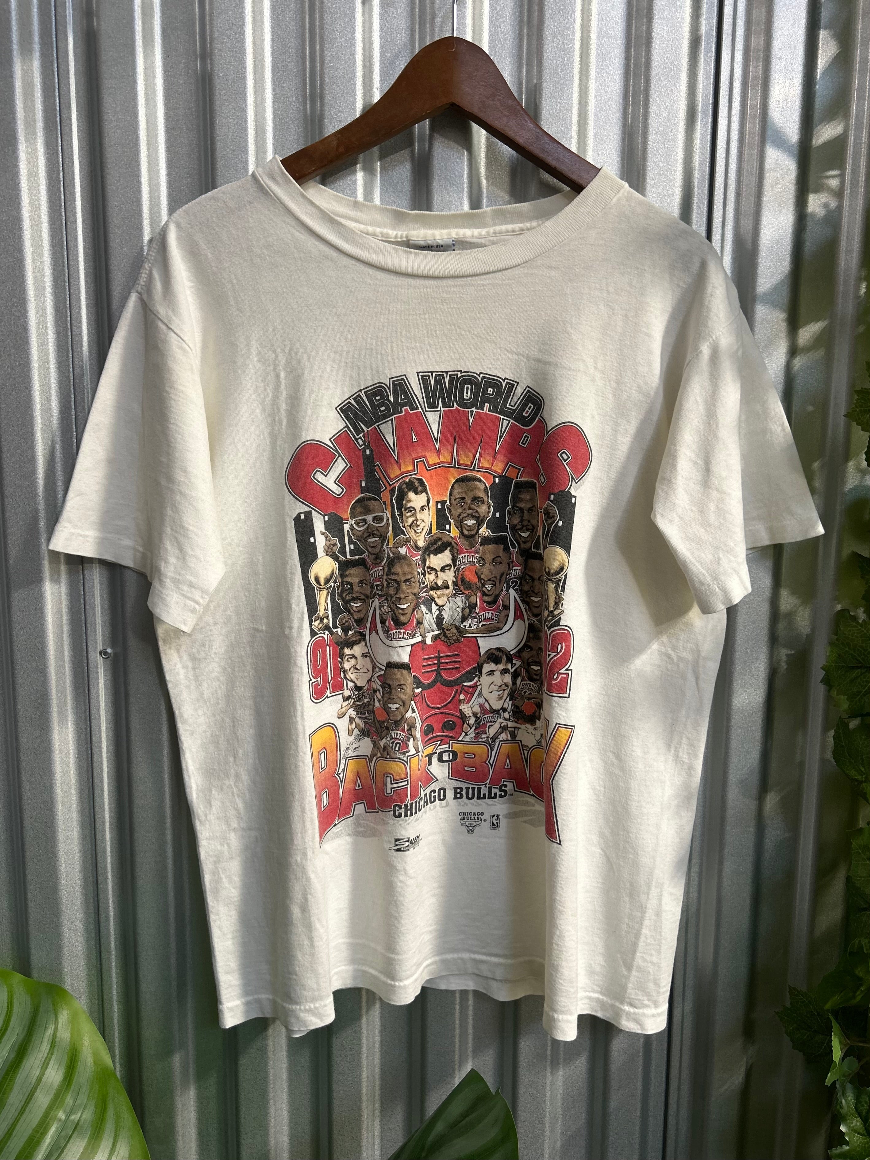 Vintage Chicago Bulls Back To Back World Champs Caricature T-shirt - Size Large