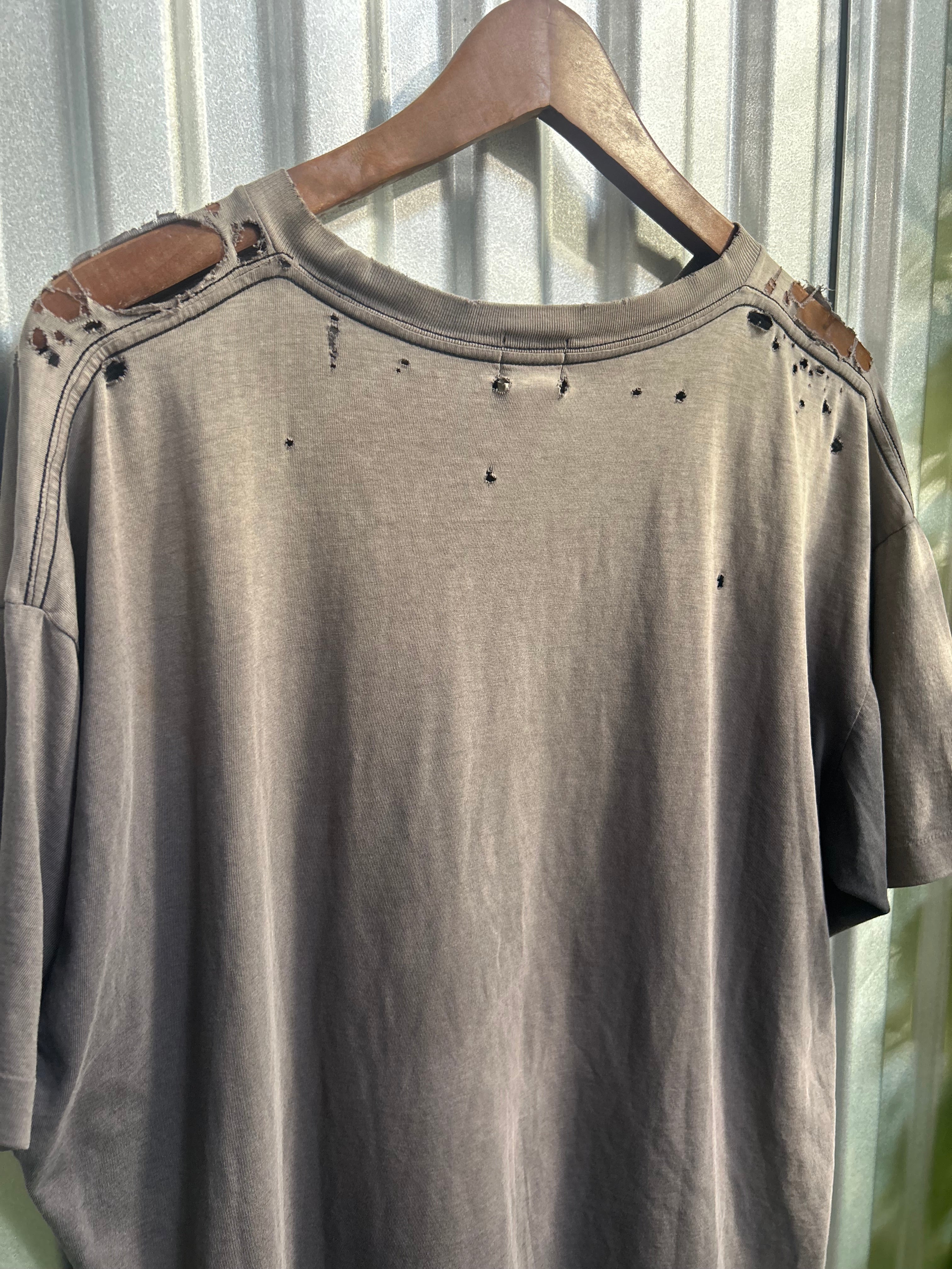 Vintage Calvin Klein Faded & Thrashed T-shirt - Size Xl