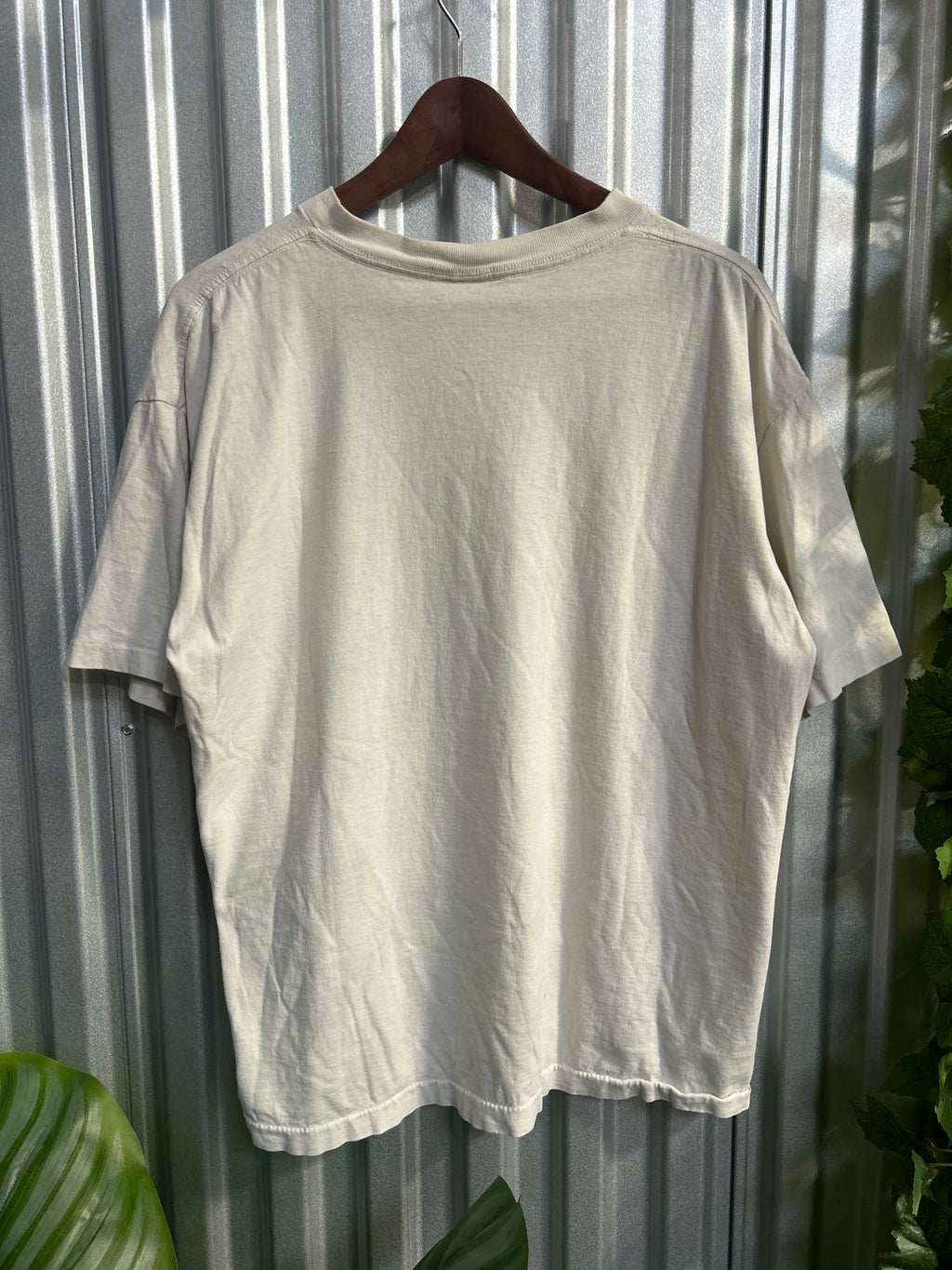 Vintage Pepe Le Pew Skunk Distressed T-shirt - Size Xl