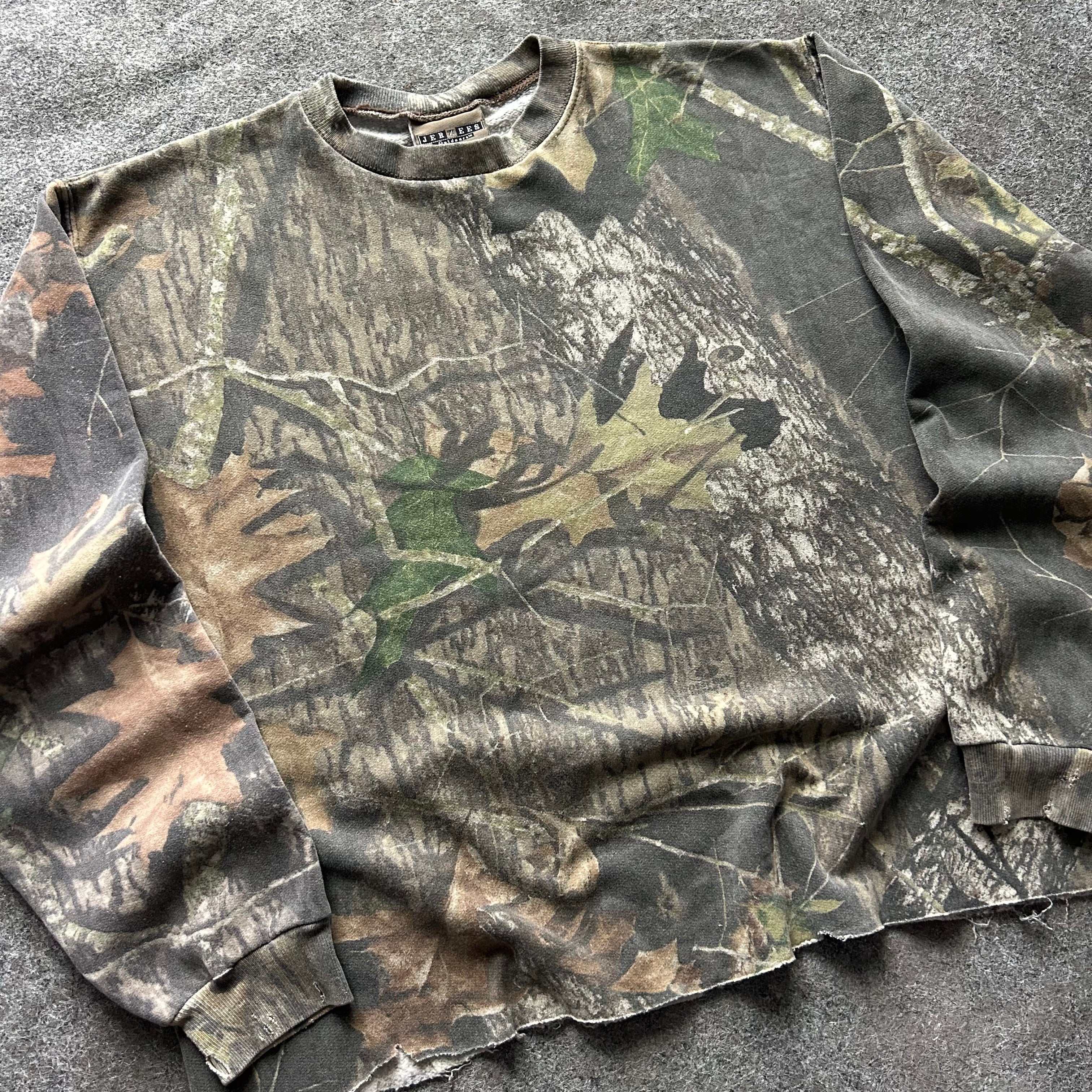 Vintage Camouflage Cropped Crewneck