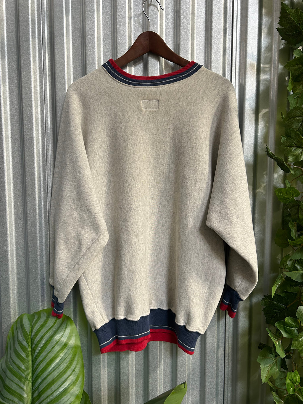 Vintage Cleveland Indians Spell-out Embroidered Crewneck - Size Medium