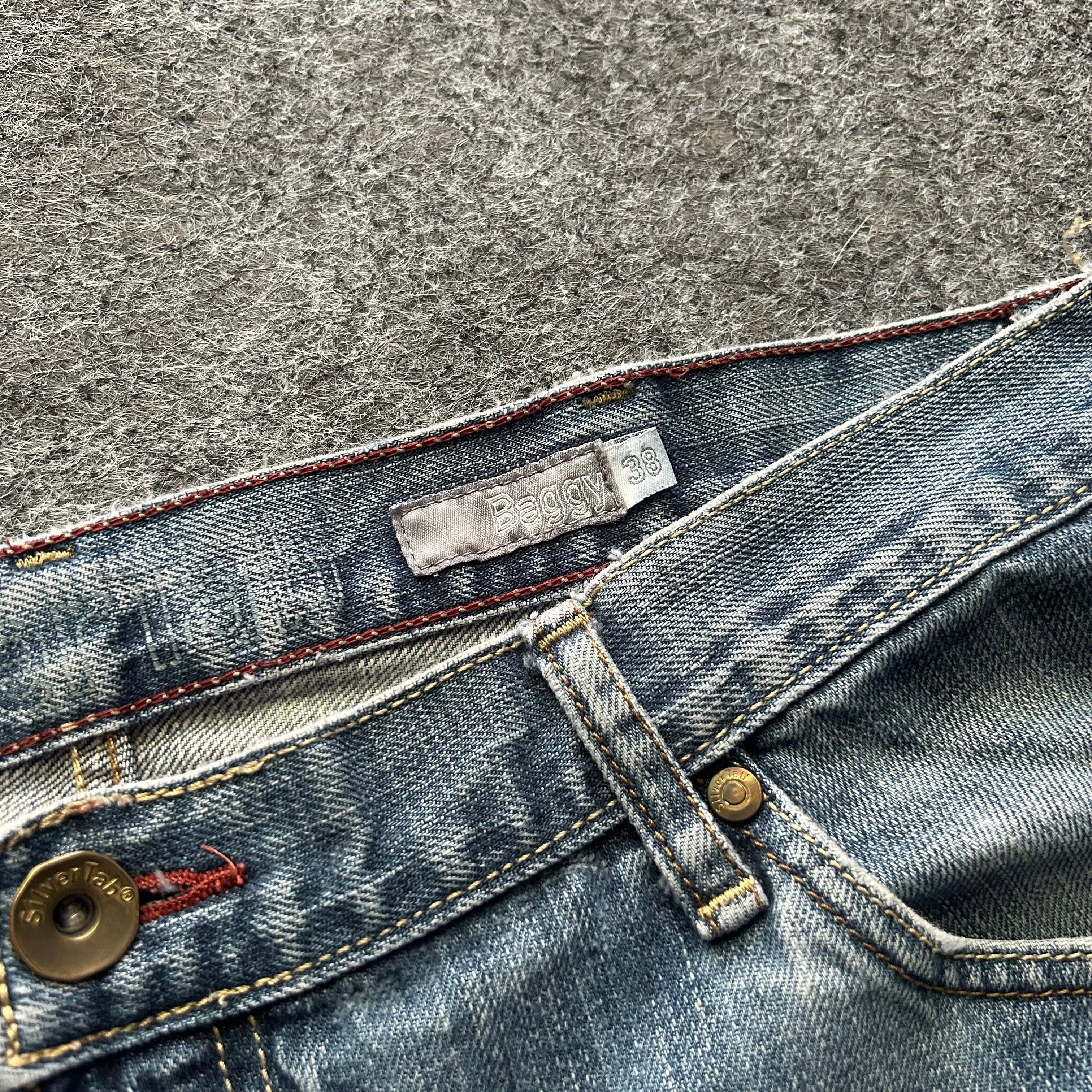 Vintage Thrashed Silvertab Baggy Levi’s Blue Jeans